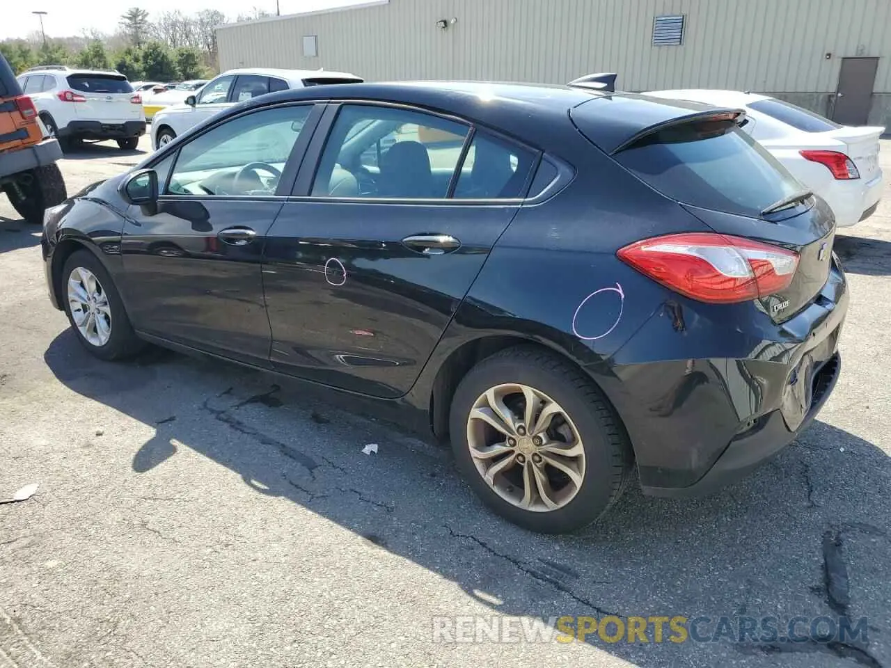 2 Photograph of a damaged car 3G1BC6SM2KS569164 CHEVROLET CRUZE 2019