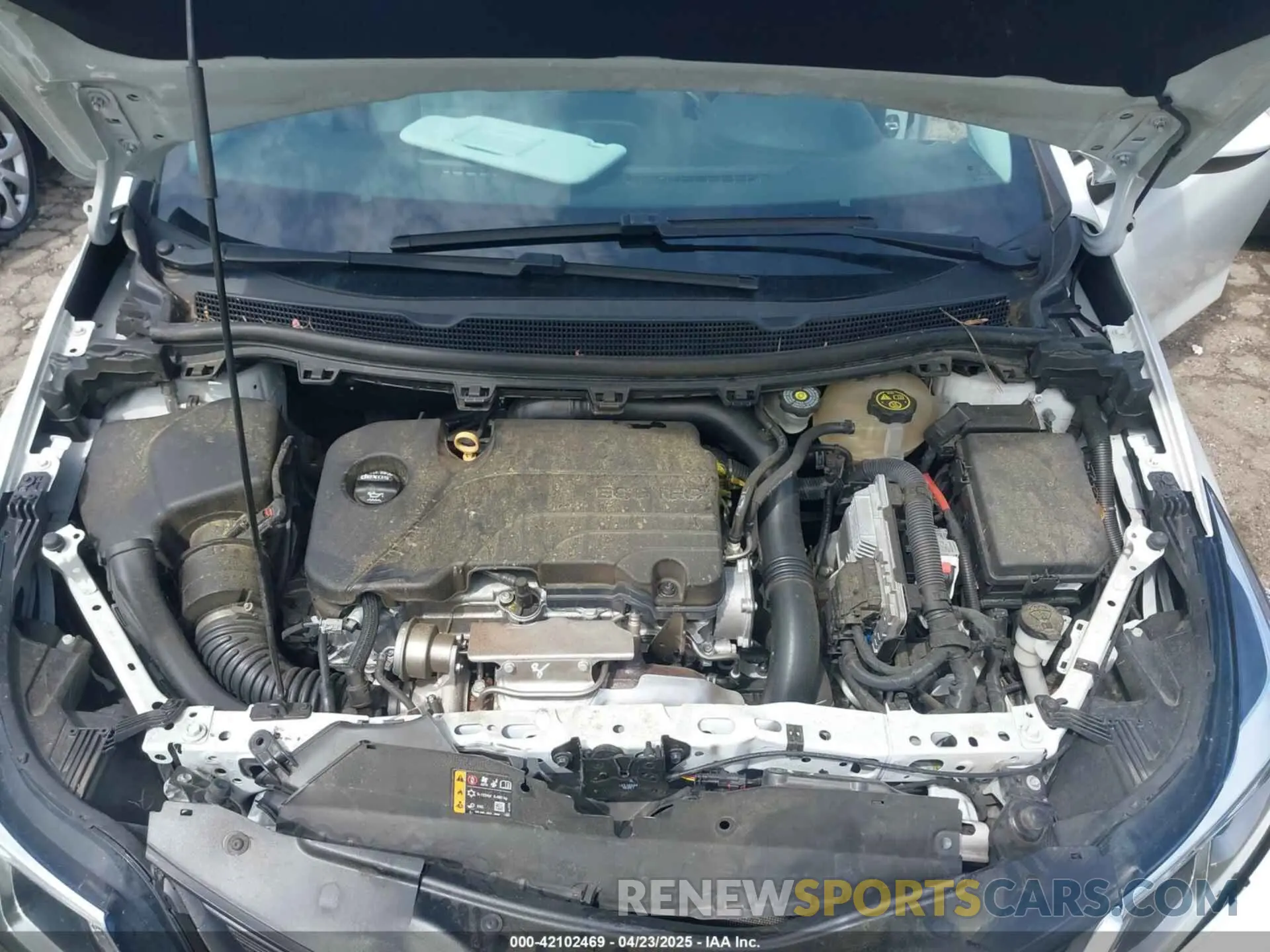 10 Photograph of a damaged car 3G1BC6SM4KS585947 CHEVROLET CRUZE 2019