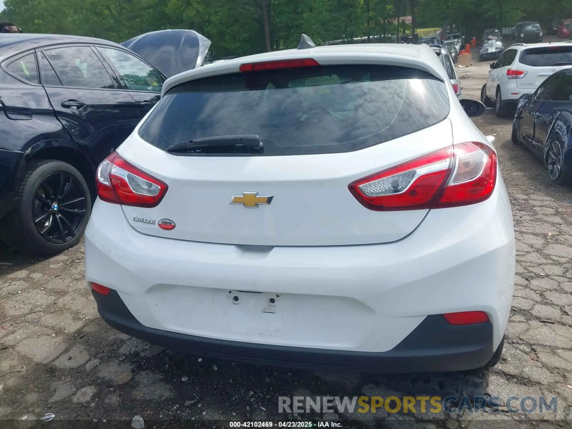16 Photograph of a damaged car 3G1BC6SM4KS585947 CHEVROLET CRUZE 2019
