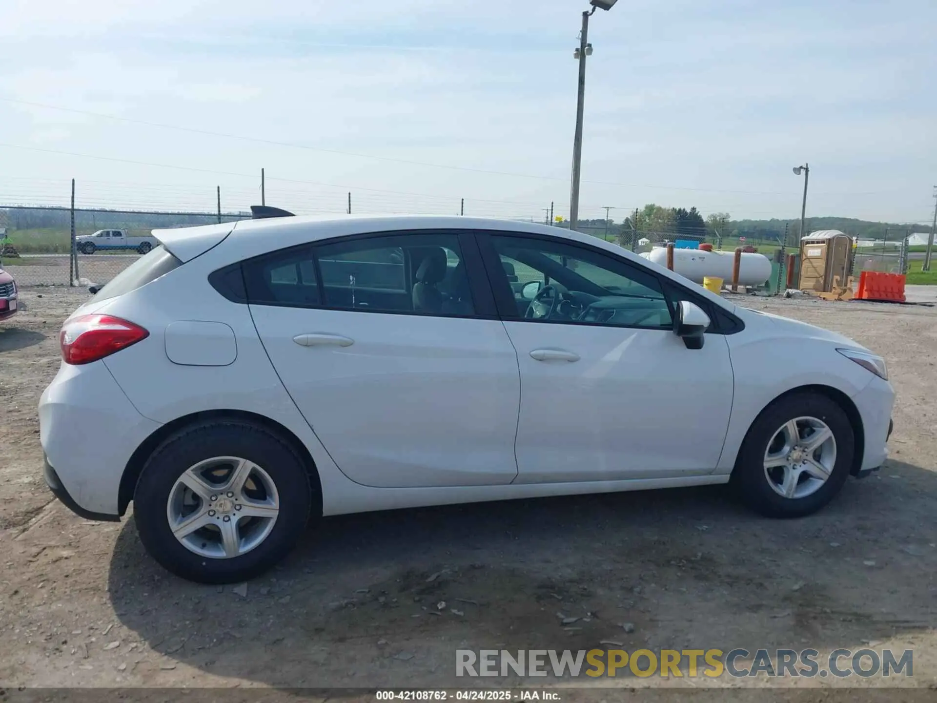 13 Photograph of a damaged car 3G1BC6SM4KS603489 CHEVROLET CRUZE 2019