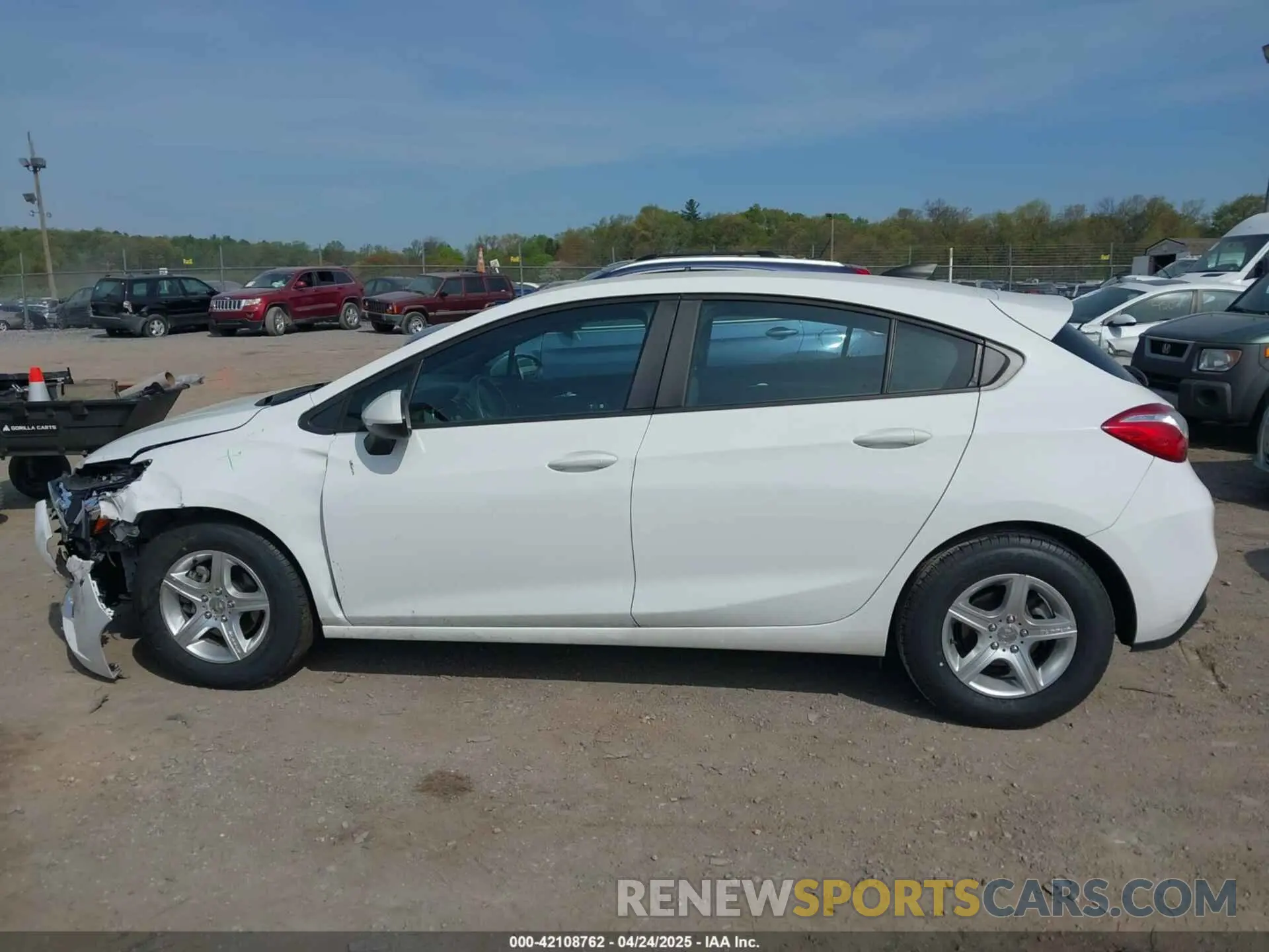 14 Photograph of a damaged car 3G1BC6SM4KS603489 CHEVROLET CRUZE 2019