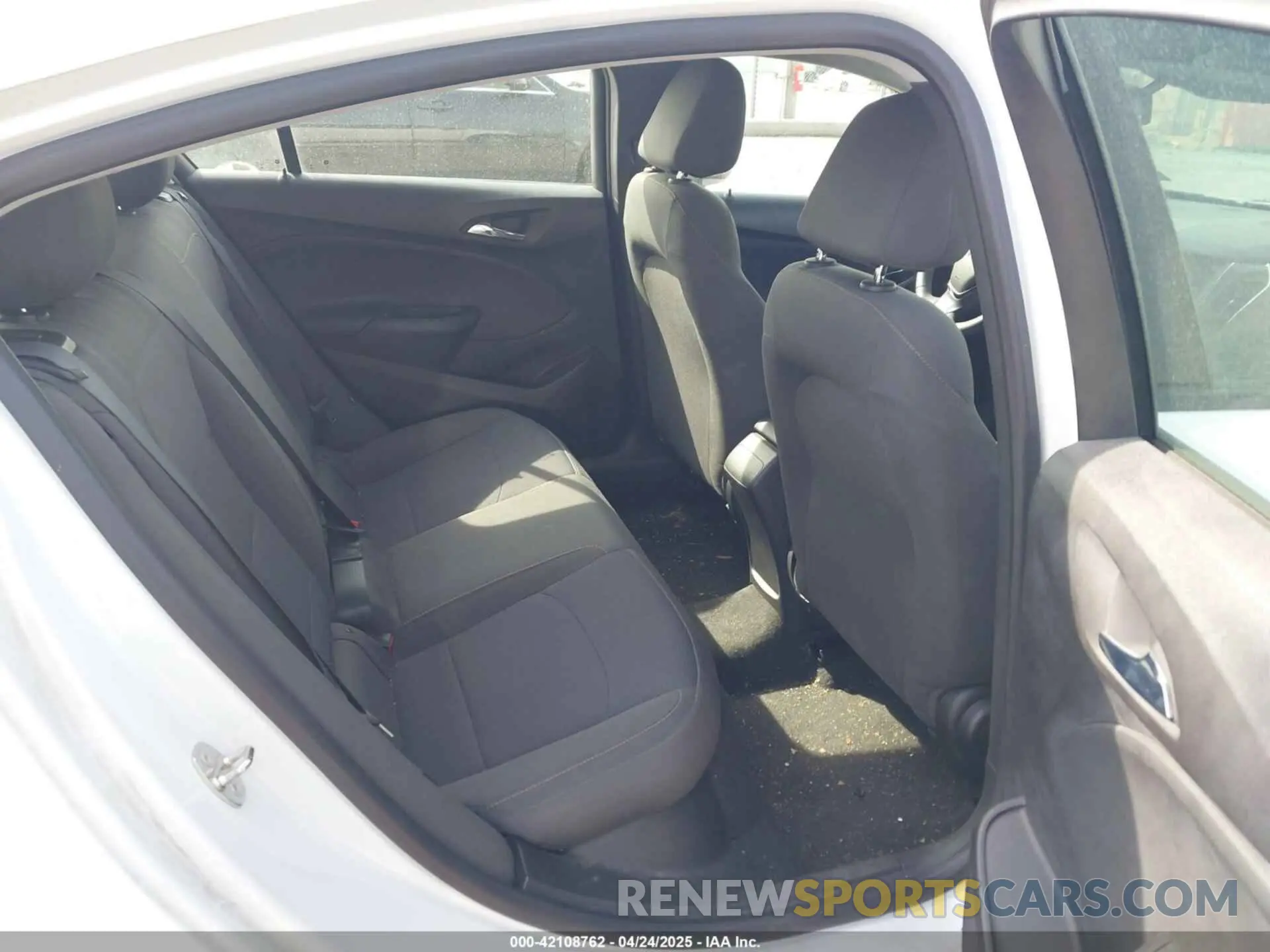 8 Photograph of a damaged car 3G1BC6SM4KS603489 CHEVROLET CRUZE 2019