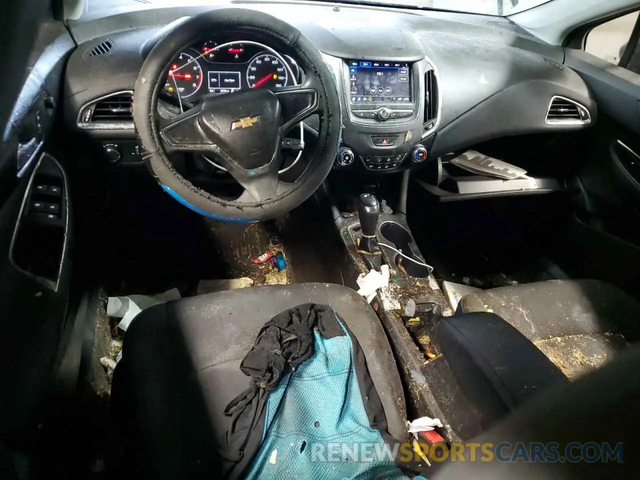 8 Photograph of a damaged car 3G1BC6SM4KS611642 CHEVROLET CRUZE 2019