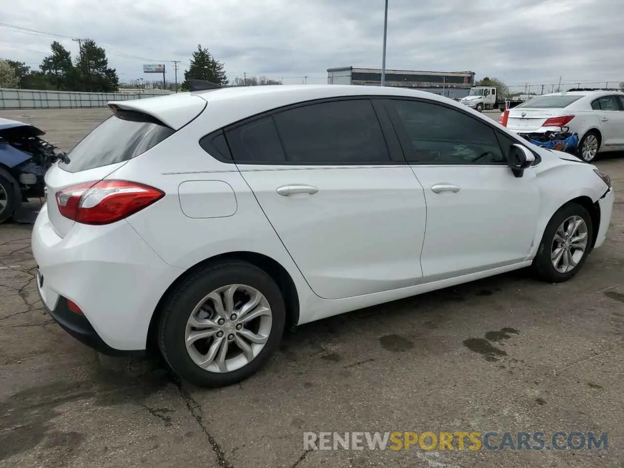 3 Photograph of a damaged car 3G1BC6SM5KS590347 CHEVROLET CRUZE 2019
