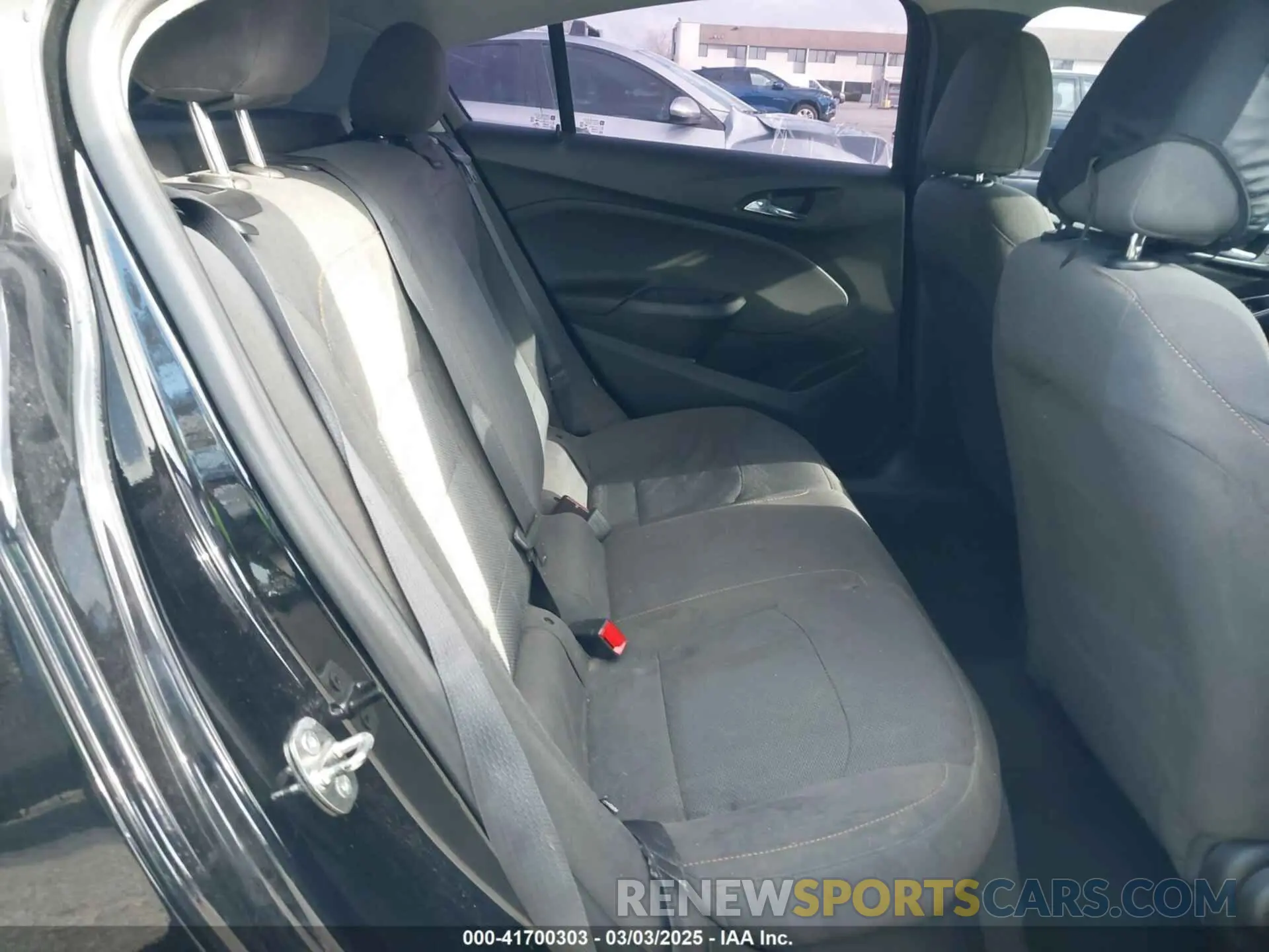 8 Photograph of a damaged car 3G1BC6SM8KS589855 CHEVROLET CRUZE 2019