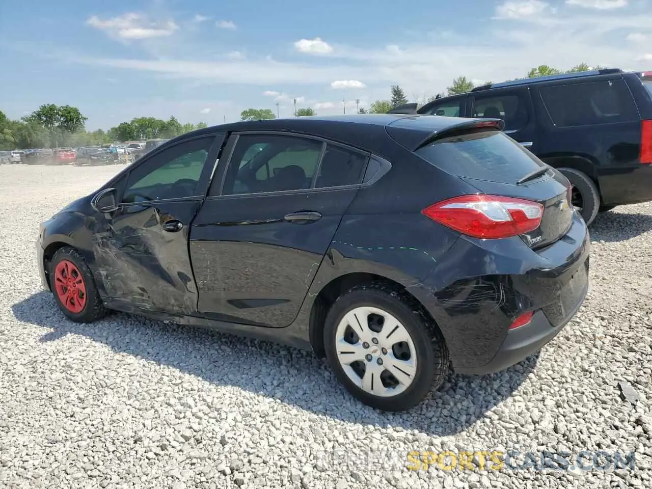 2 Photograph of a damaged car 3G1BC6SM8KS614639 CHEVROLET CRUZE 2019