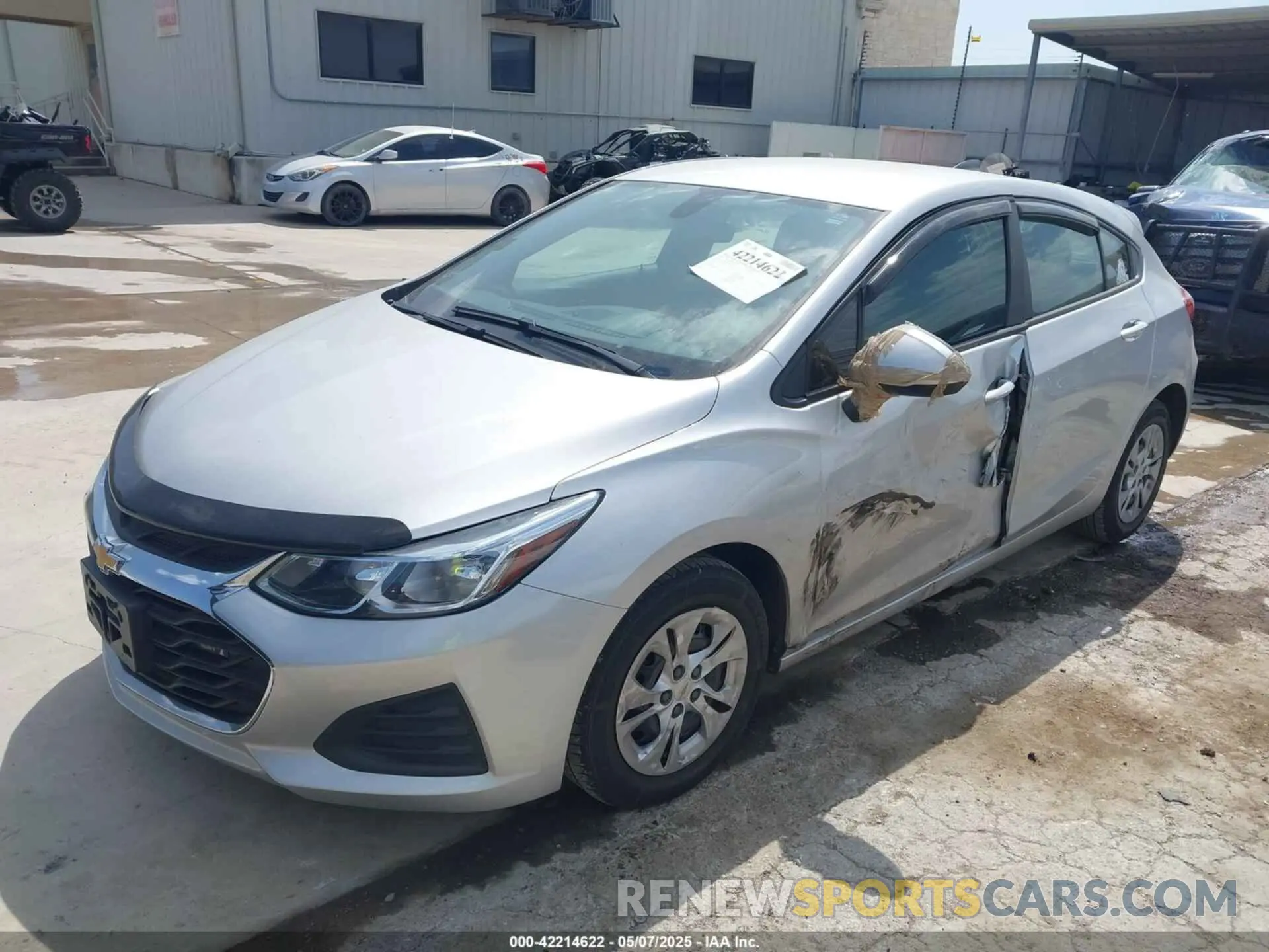 2 Photograph of a damaged car 3G1BC6SM9KS603603 CHEVROLET CRUZE 2019