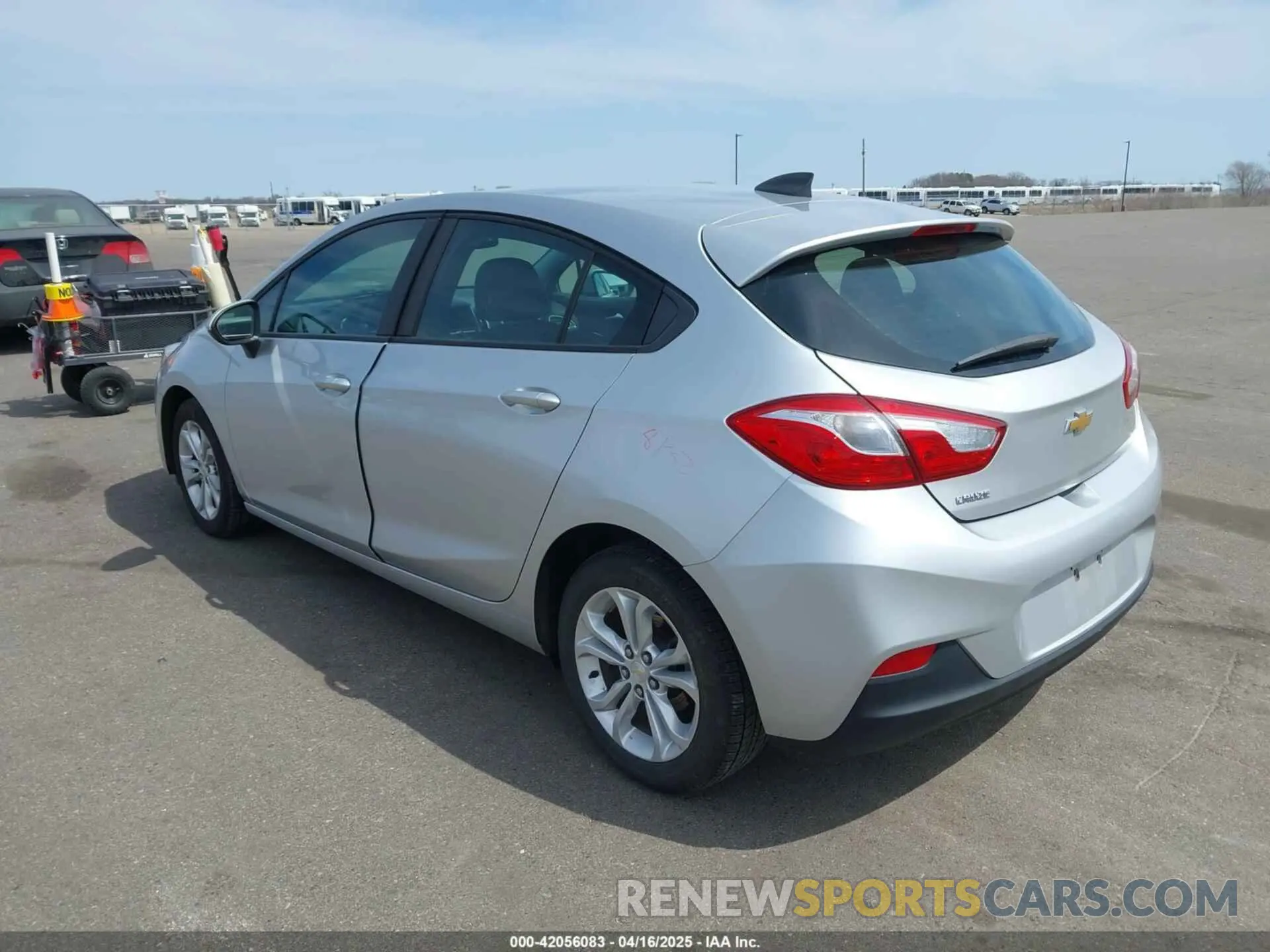 3 Photograph of a damaged car 3G1BC6SMXKS562513 CHEVROLET CRUZE 2019