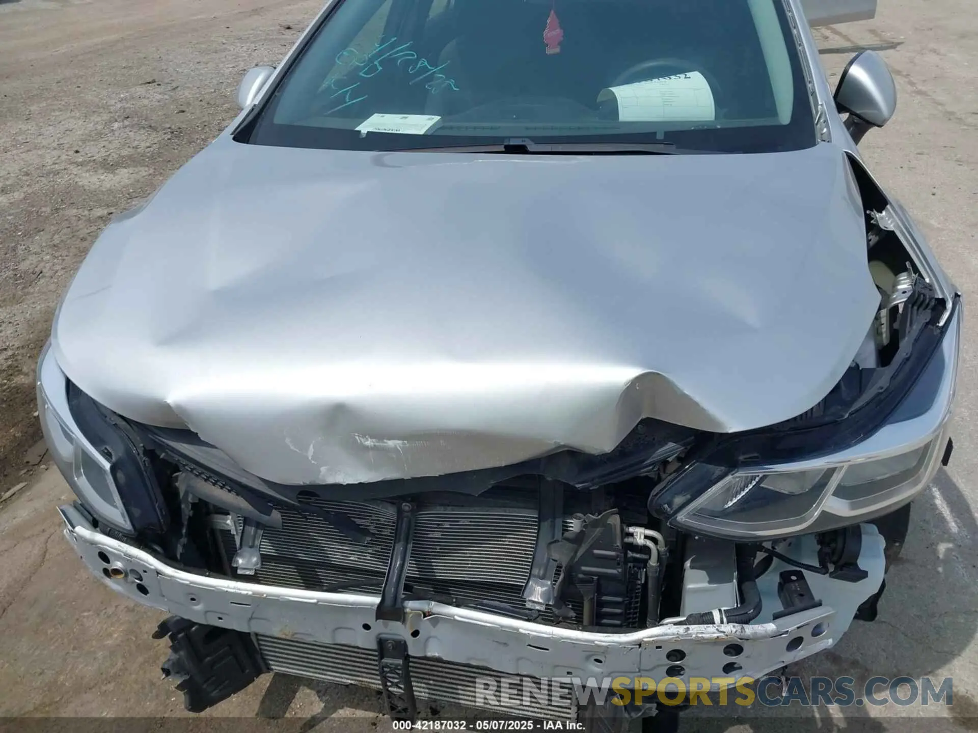 10 Photograph of a damaged car 3G1BC6SMXKS583846 CHEVROLET CRUZE 2019