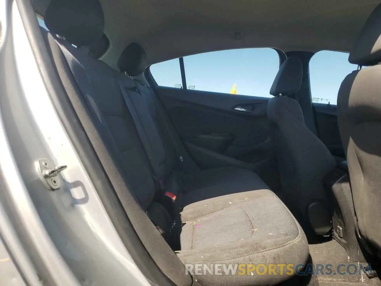10 Photograph of a damaged car 3G1BE6SM0KS528090 CHEVROLET CRUZE 2019