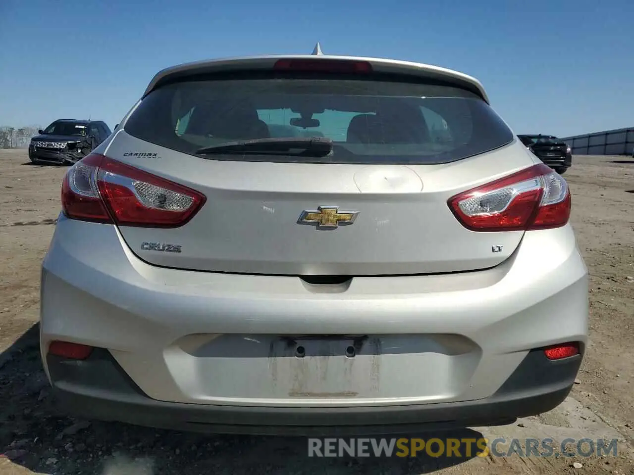 6 Photograph of a damaged car 3G1BE6SM0KS528090 CHEVROLET CRUZE 2019