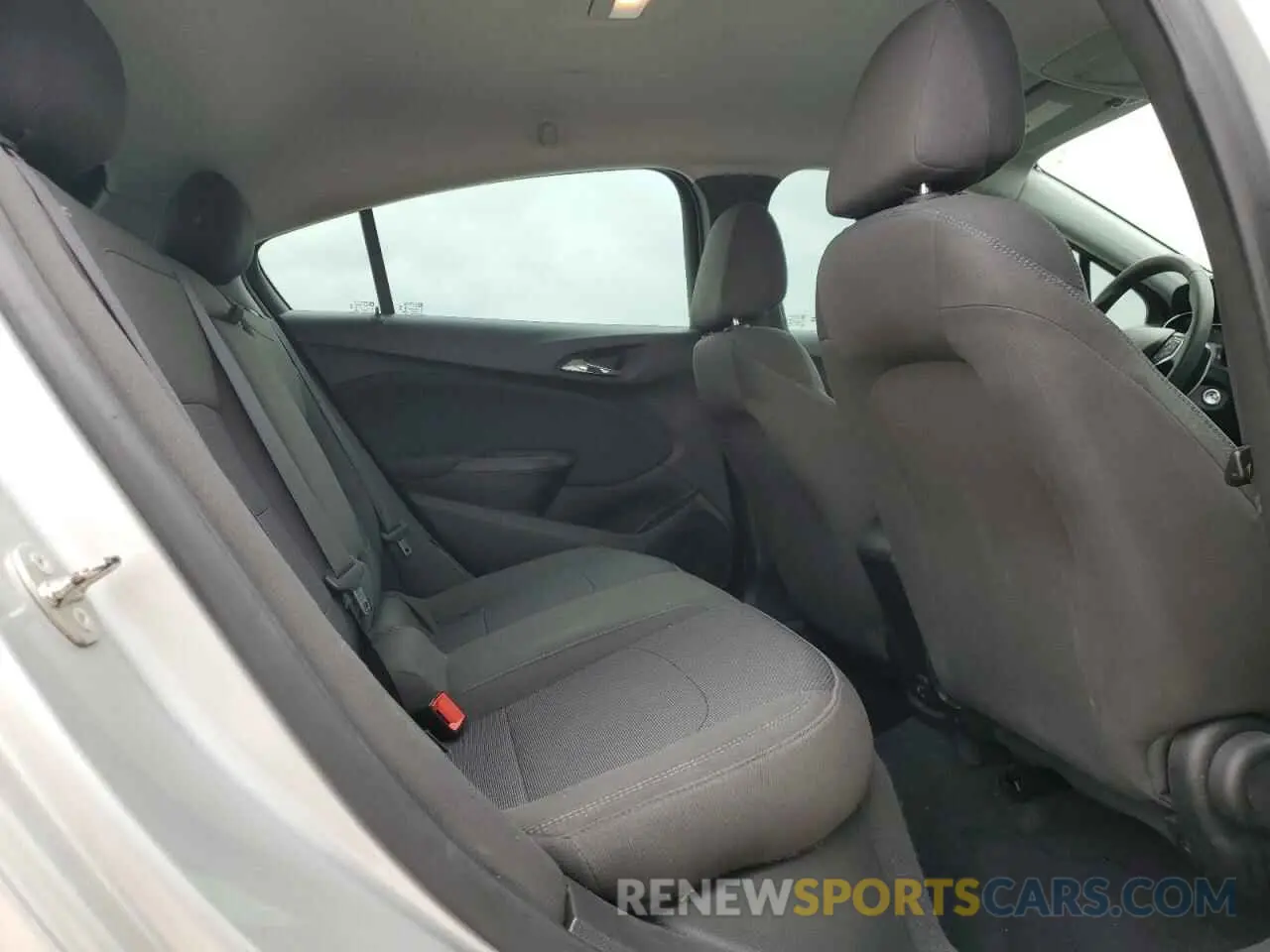 11 Photograph of a damaged car 3G1BE6SM1KS571465 CHEVROLET CRUZE 2019