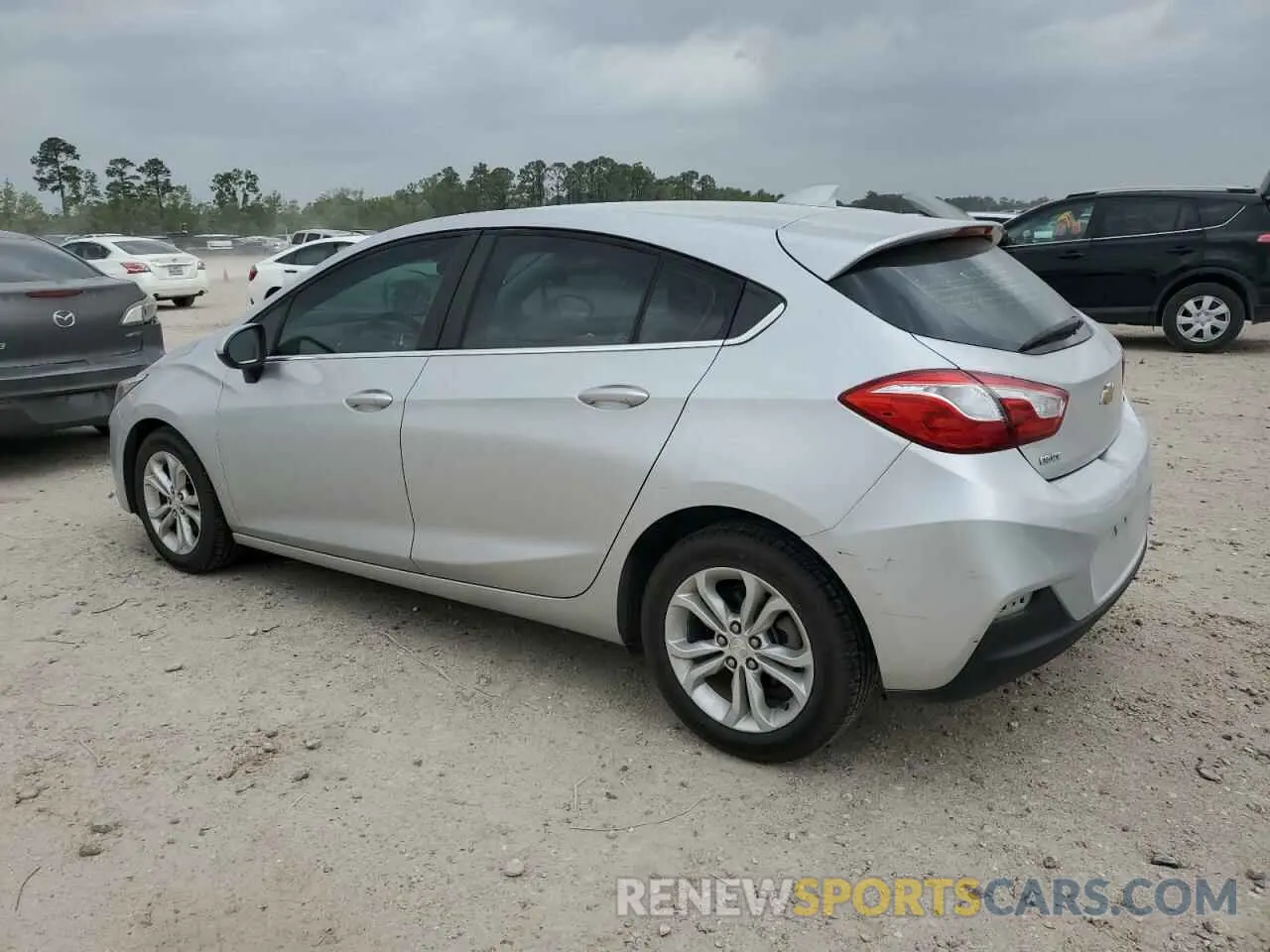 2 Photograph of a damaged car 3G1BE6SM1KS571465 CHEVROLET CRUZE 2019