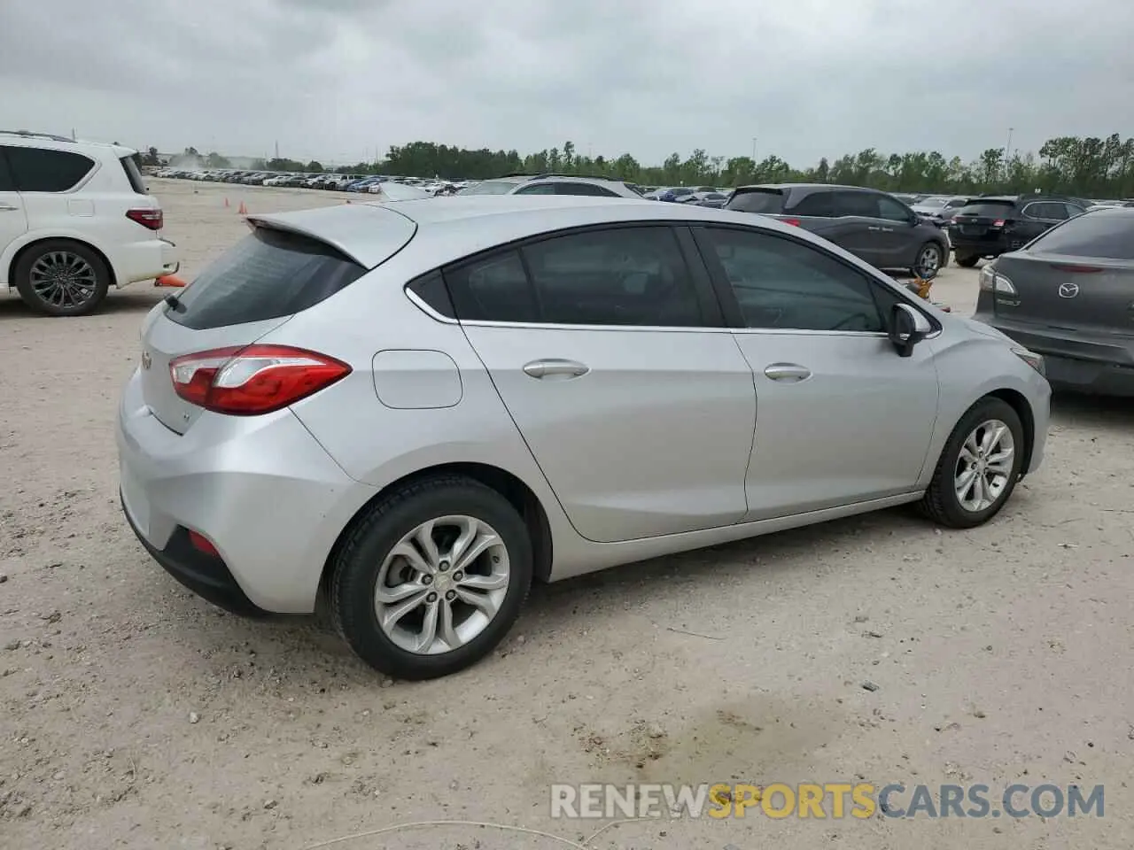3 Photograph of a damaged car 3G1BE6SM1KS571465 CHEVROLET CRUZE 2019