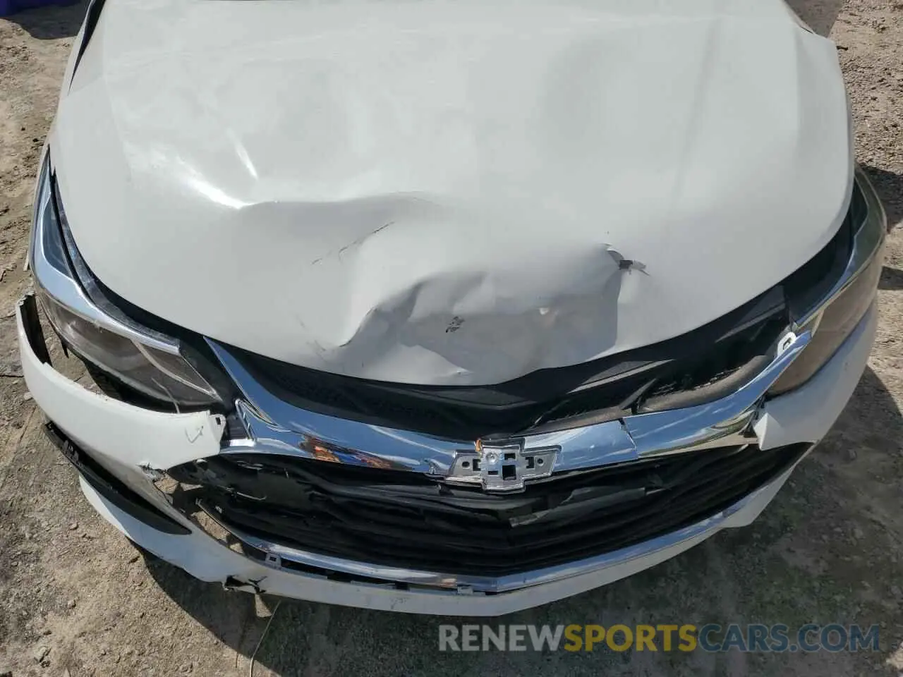 11 Photograph of a damaged car 3G1BE6SM1KS581011 CHEVROLET CRUZE 2019