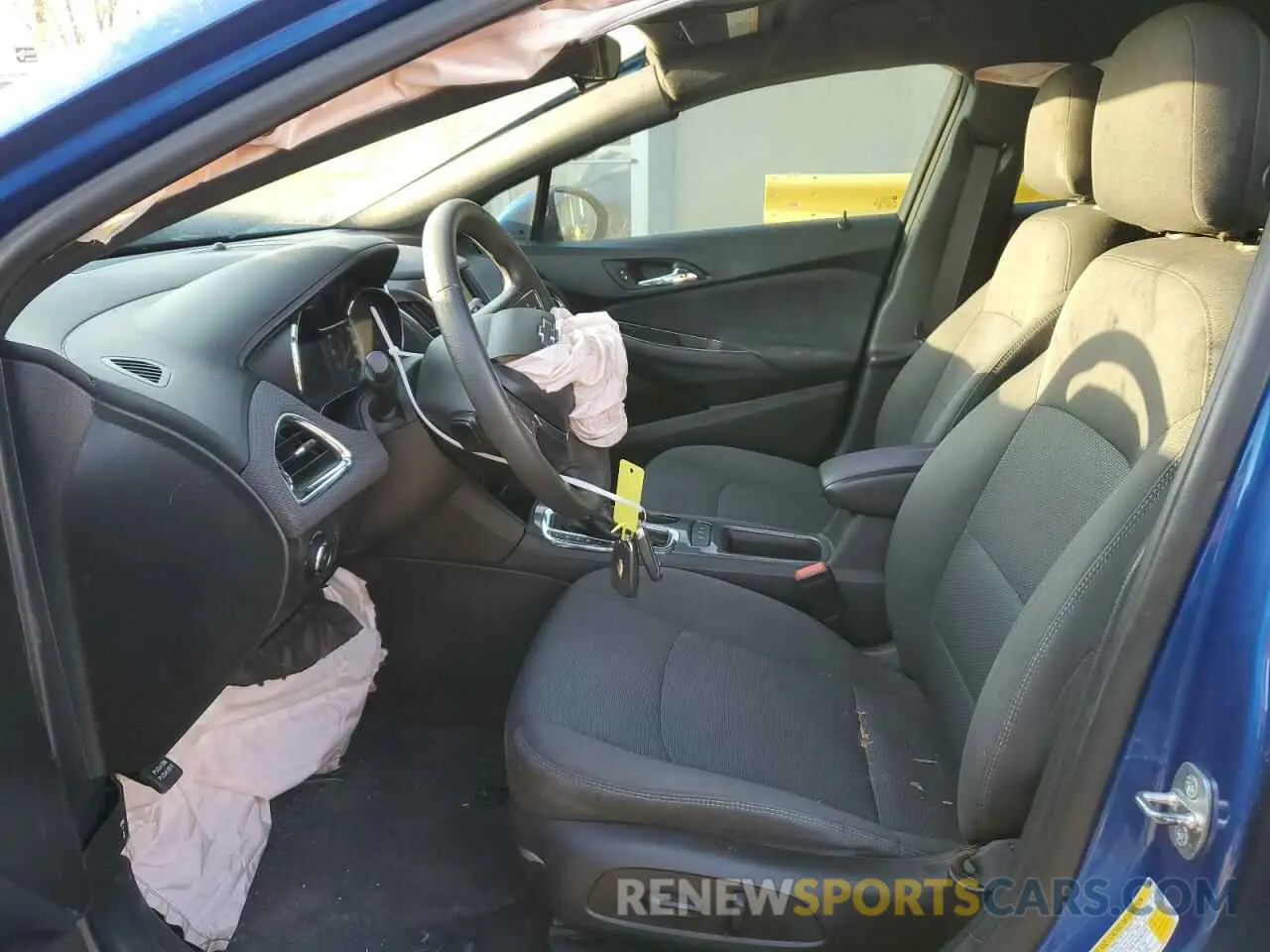 7 Photograph of a damaged car 3G1BE6SM1KS587469 CHEVROLET CRUZE 2019