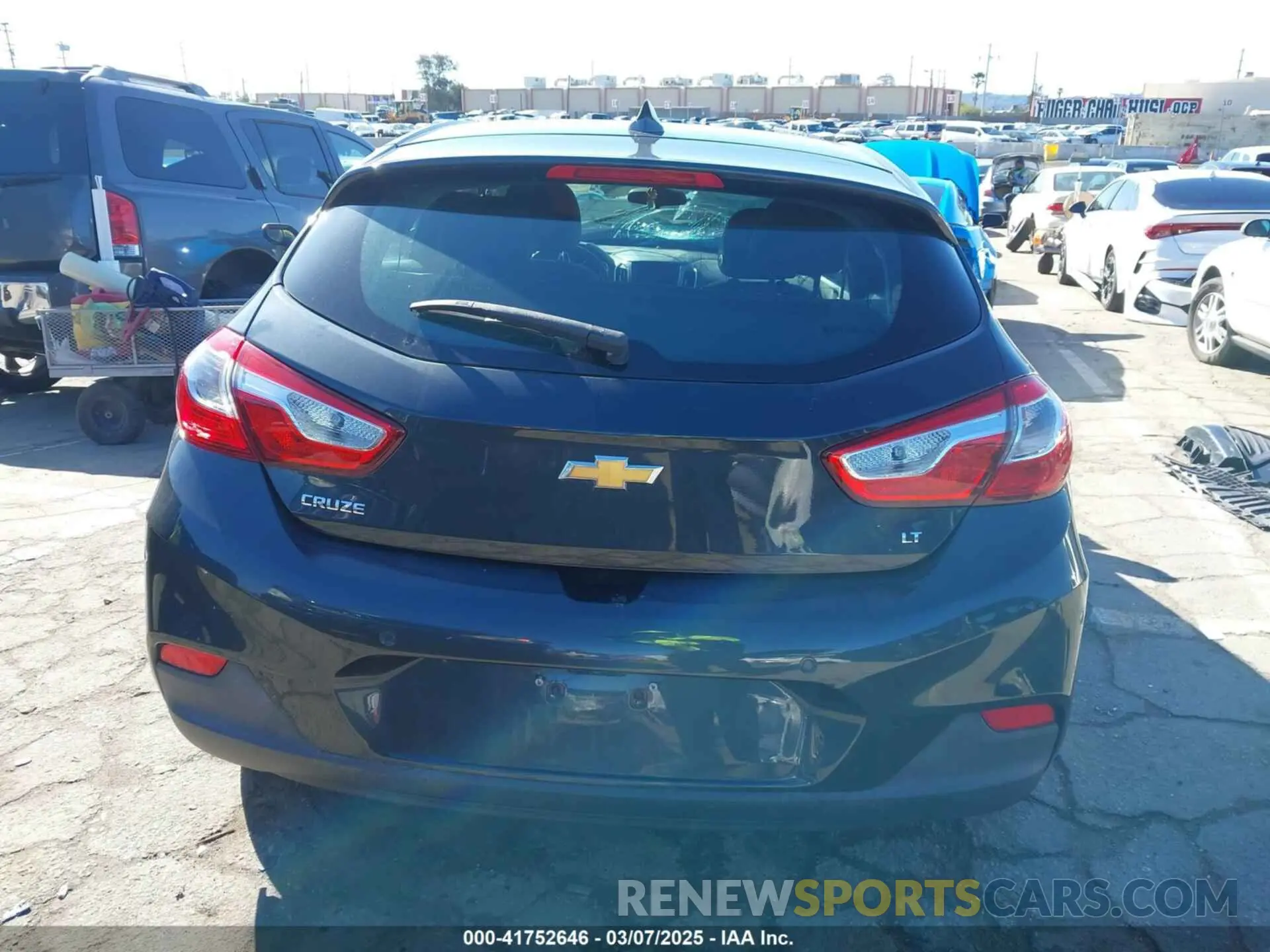 16 Photograph of a damaged car 3G1BE6SM2KS606126 CHEVROLET CRUZE 2019