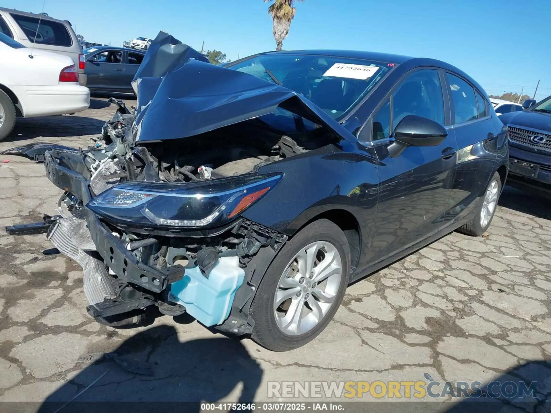 2 Photograph of a damaged car 3G1BE6SM2KS606126 CHEVROLET CRUZE 2019