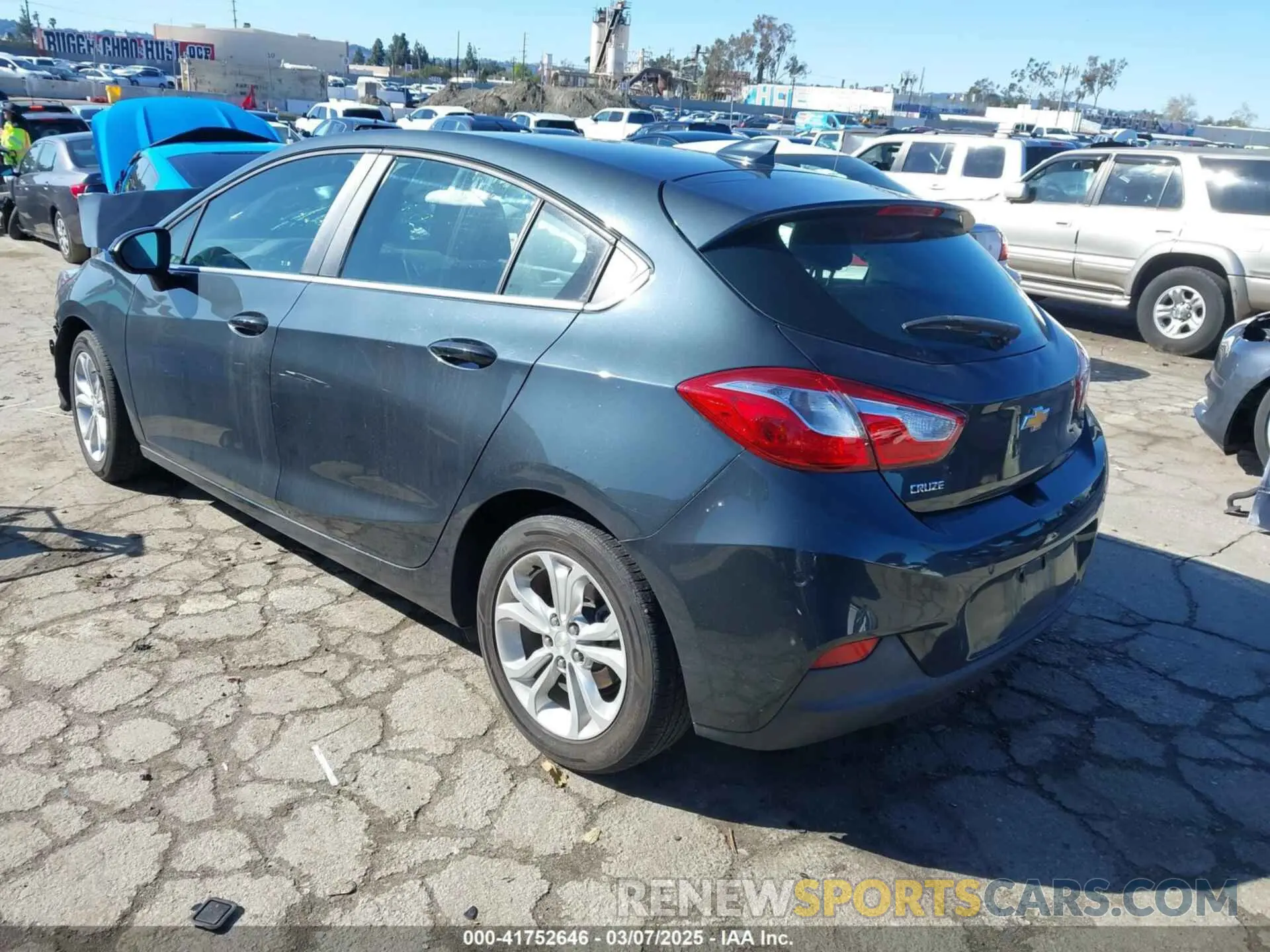 3 Photograph of a damaged car 3G1BE6SM2KS606126 CHEVROLET CRUZE 2019