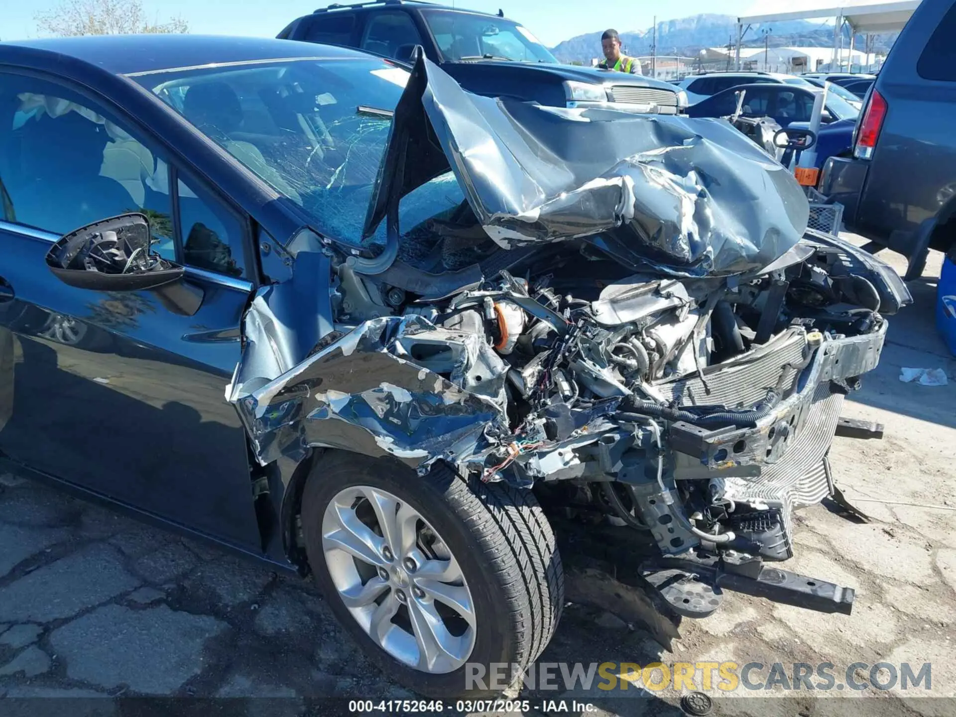 6 Photograph of a damaged car 3G1BE6SM2KS606126 CHEVROLET CRUZE 2019