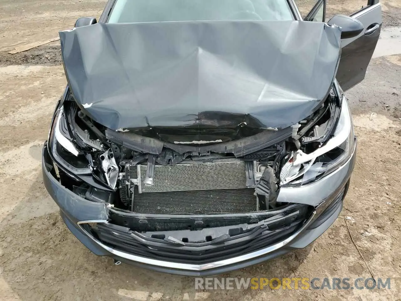 11 Photograph of a damaged car 3G1BE6SM2KS610595 CHEVROLET CRUZE 2019