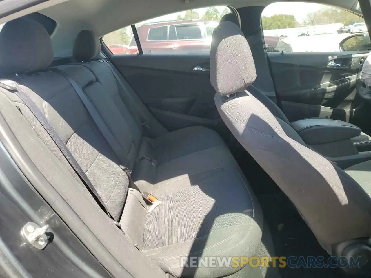 10 Photograph of a damaged car 3G1BE6SM3KS544042 CHEVROLET CRUZE 2019