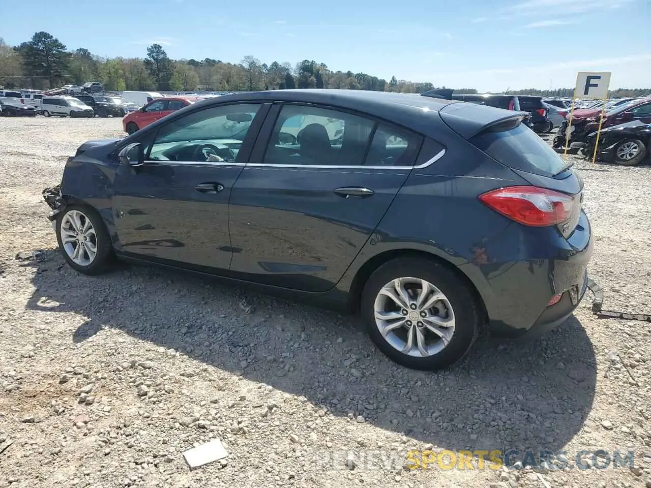 2 Photograph of a damaged car 3G1BE6SM3KS544042 CHEVROLET CRUZE 2019