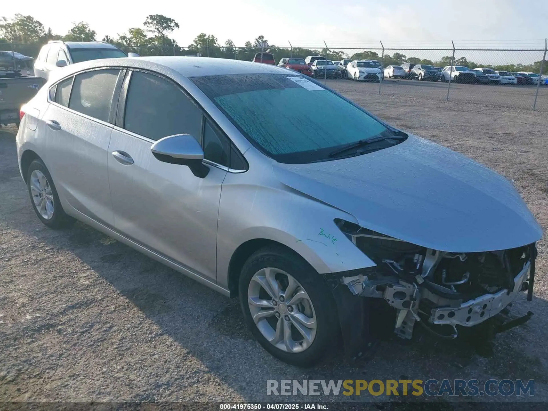 1 Photograph of a damaged car 3G1BE6SM3KS548527 CHEVROLET CRUZE 2019