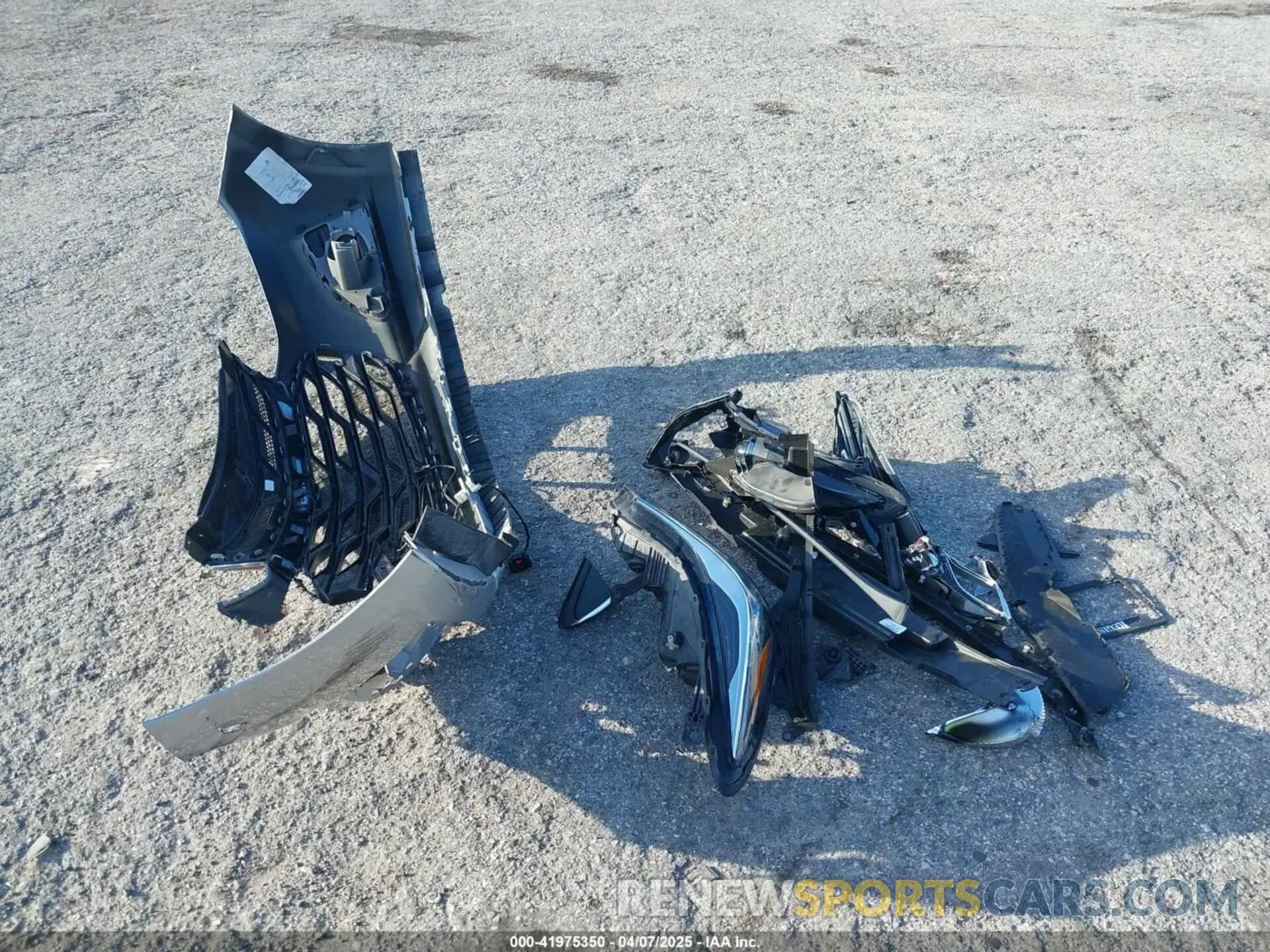 12 Photograph of a damaged car 3G1BE6SM3KS548527 CHEVROLET CRUZE 2019