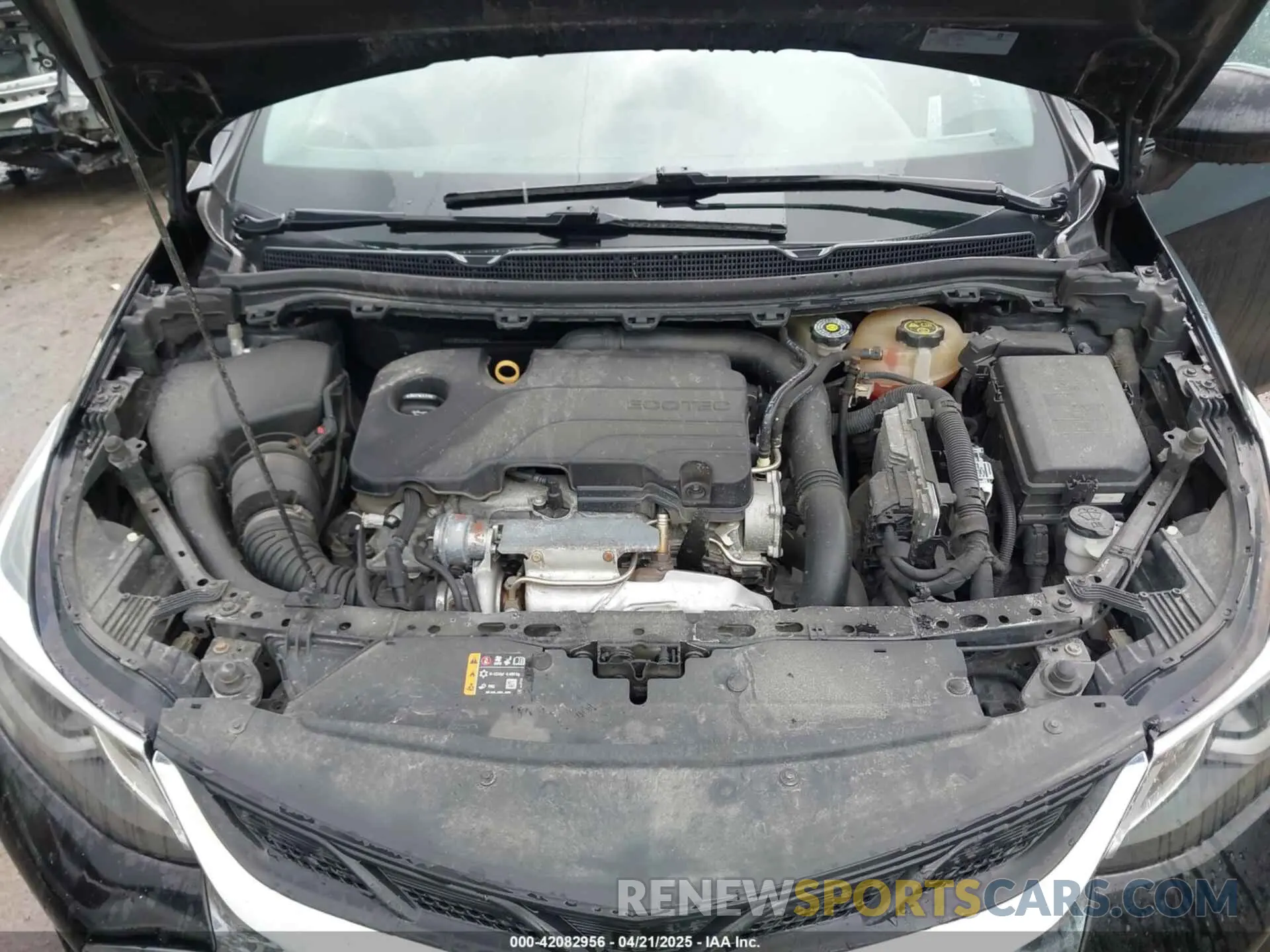 10 Photograph of a damaged car 3G1BE6SM3KS612436 CHEVROLET CRUZE 2019