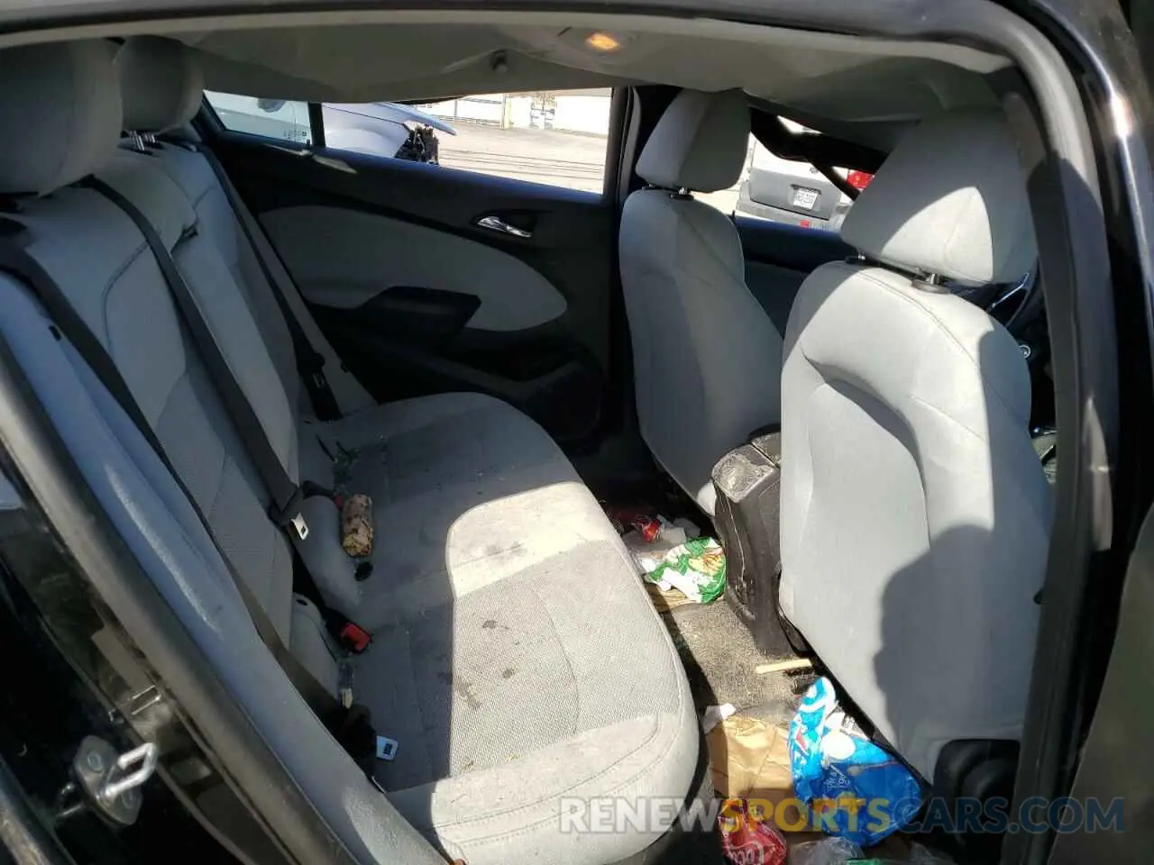 11 Photograph of a damaged car 3G1BE6SM6KS569582 CHEVROLET CRUZE 2019