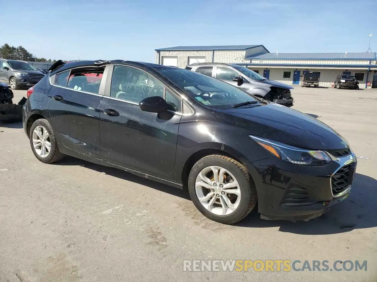 4 Photograph of a damaged car 3G1BE6SM6KS569582 CHEVROLET CRUZE 2019