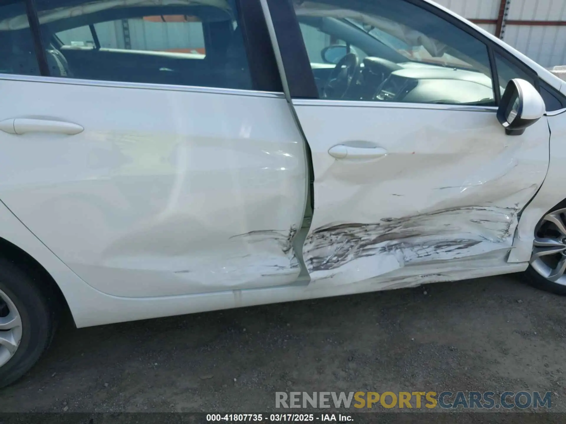 6 Photograph of a damaged car 3G1BE6SM7KS539118 CHEVROLET CRUZE 2019