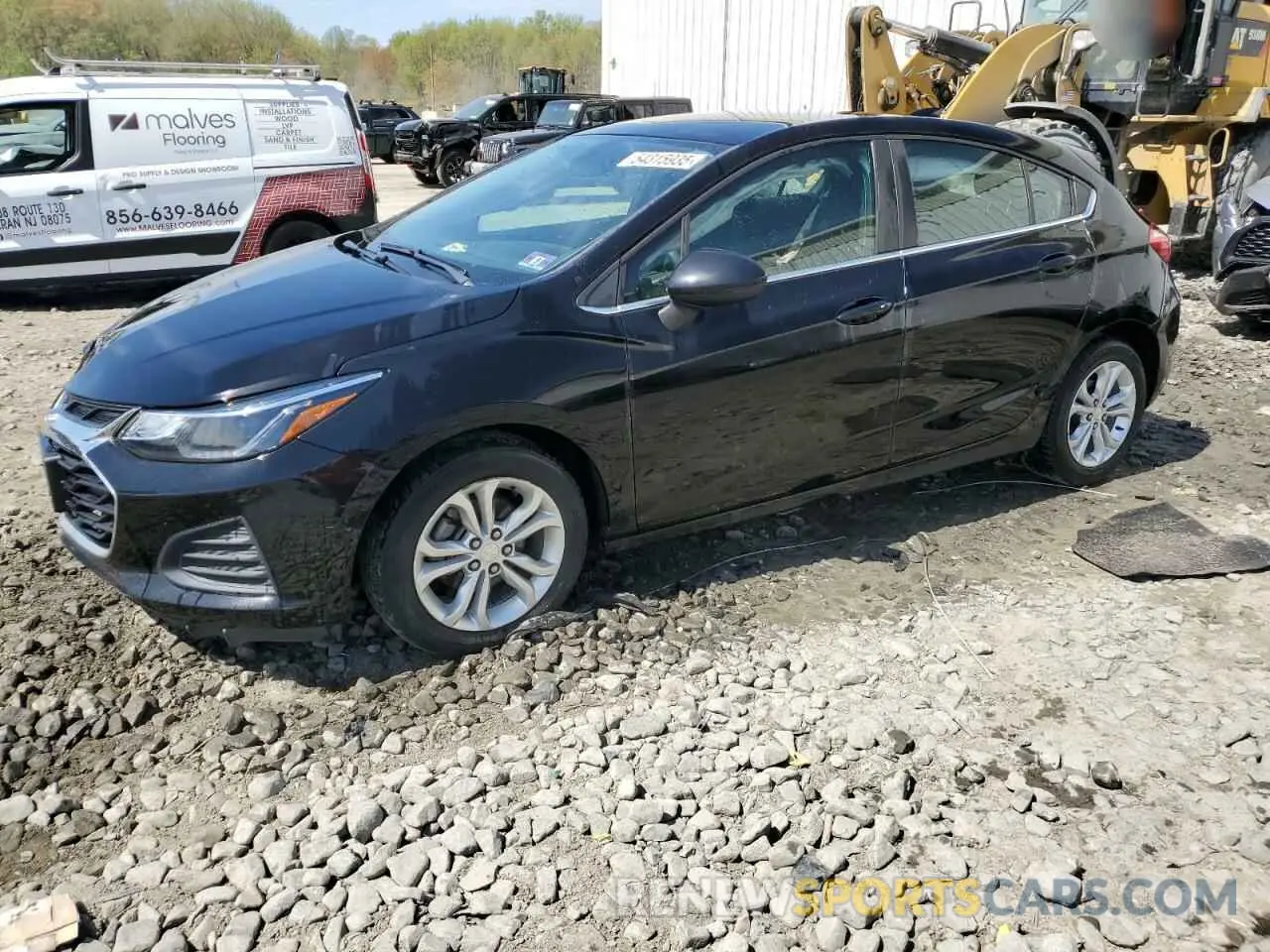 1 Photograph of a damaged car 3G1BE6SM8KS562617 CHEVROLET CRUZE 2019