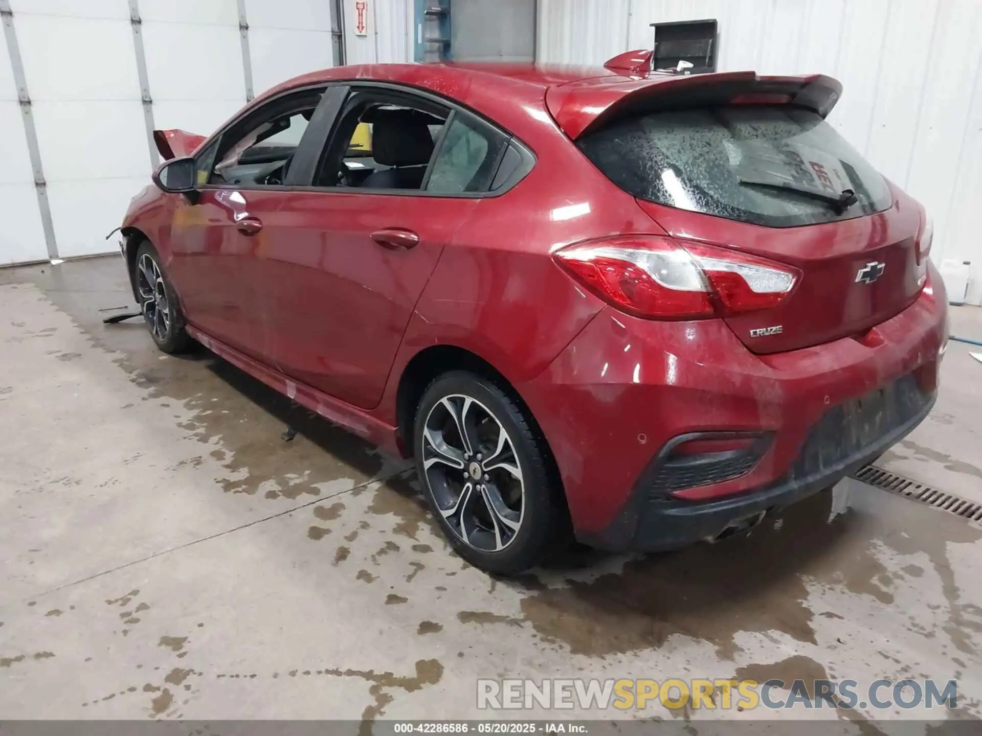 3 Photograph of a damaged car 3G1BE6SM8KS570538 CHEVROLET CRUZE 2019