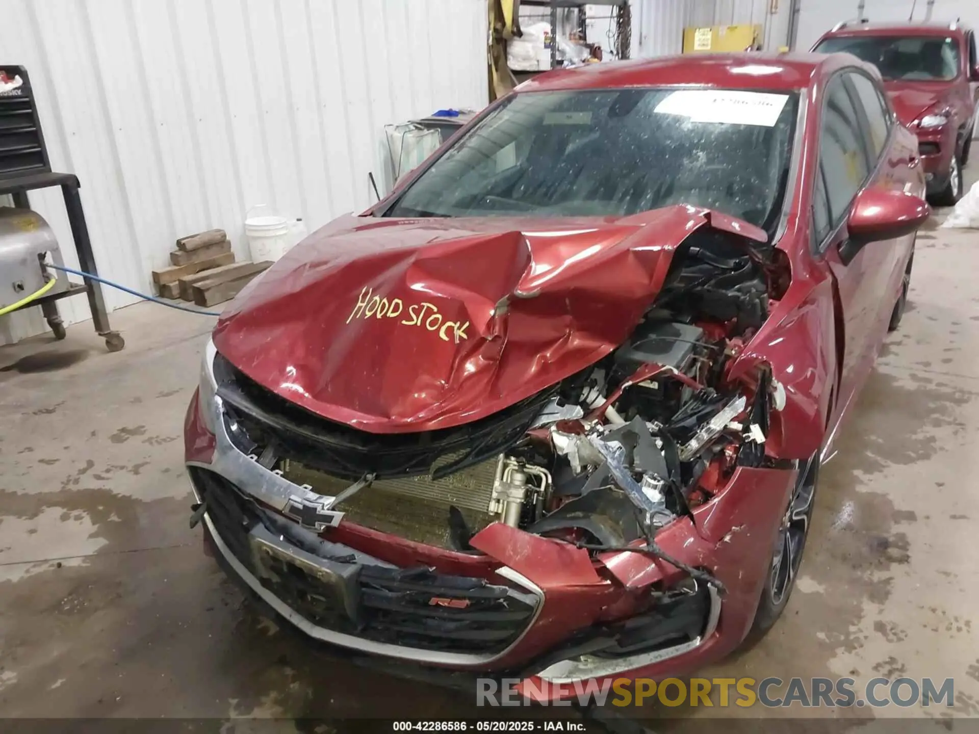 6 Photograph of a damaged car 3G1BE6SM8KS570538 CHEVROLET CRUZE 2019