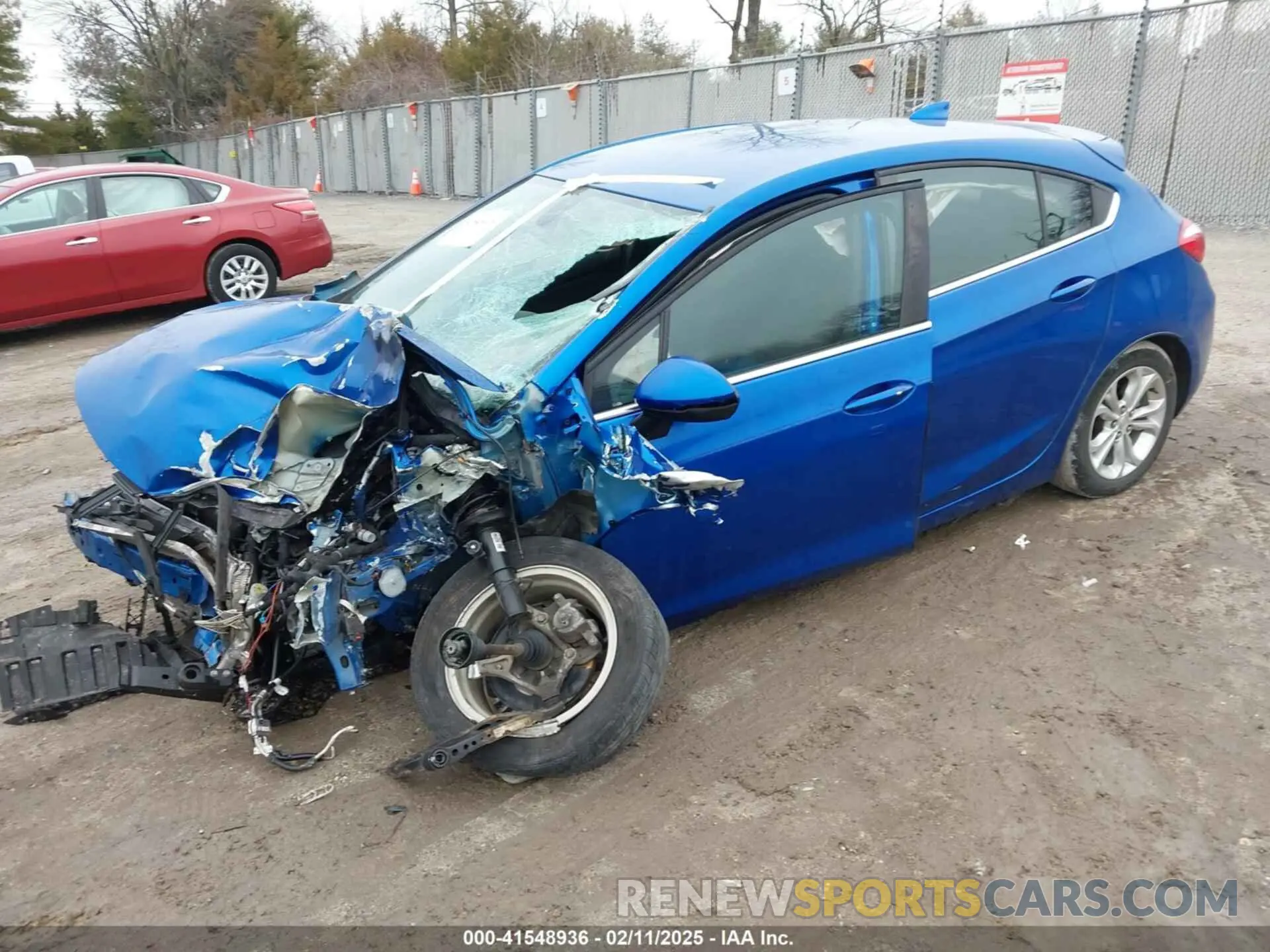 2 Photograph of a damaged car 3G1BE6SM8KS592202 CHEVROLET CRUZE 2019