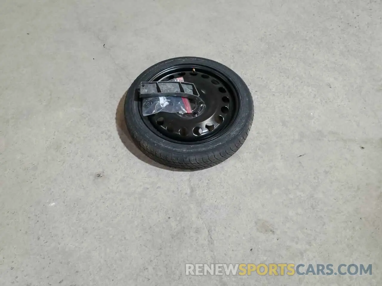 12 Photograph of a damaged car 3G1BE6SMXKS540988 CHEVROLET CRUZE 2019