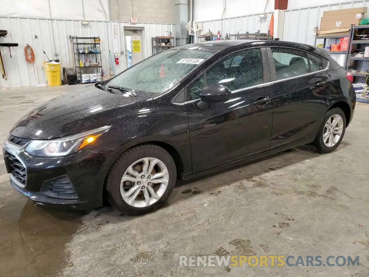 1 Photograph of a damaged car 3G1BE6SMXKS601286 CHEVROLET CRUZE 2019