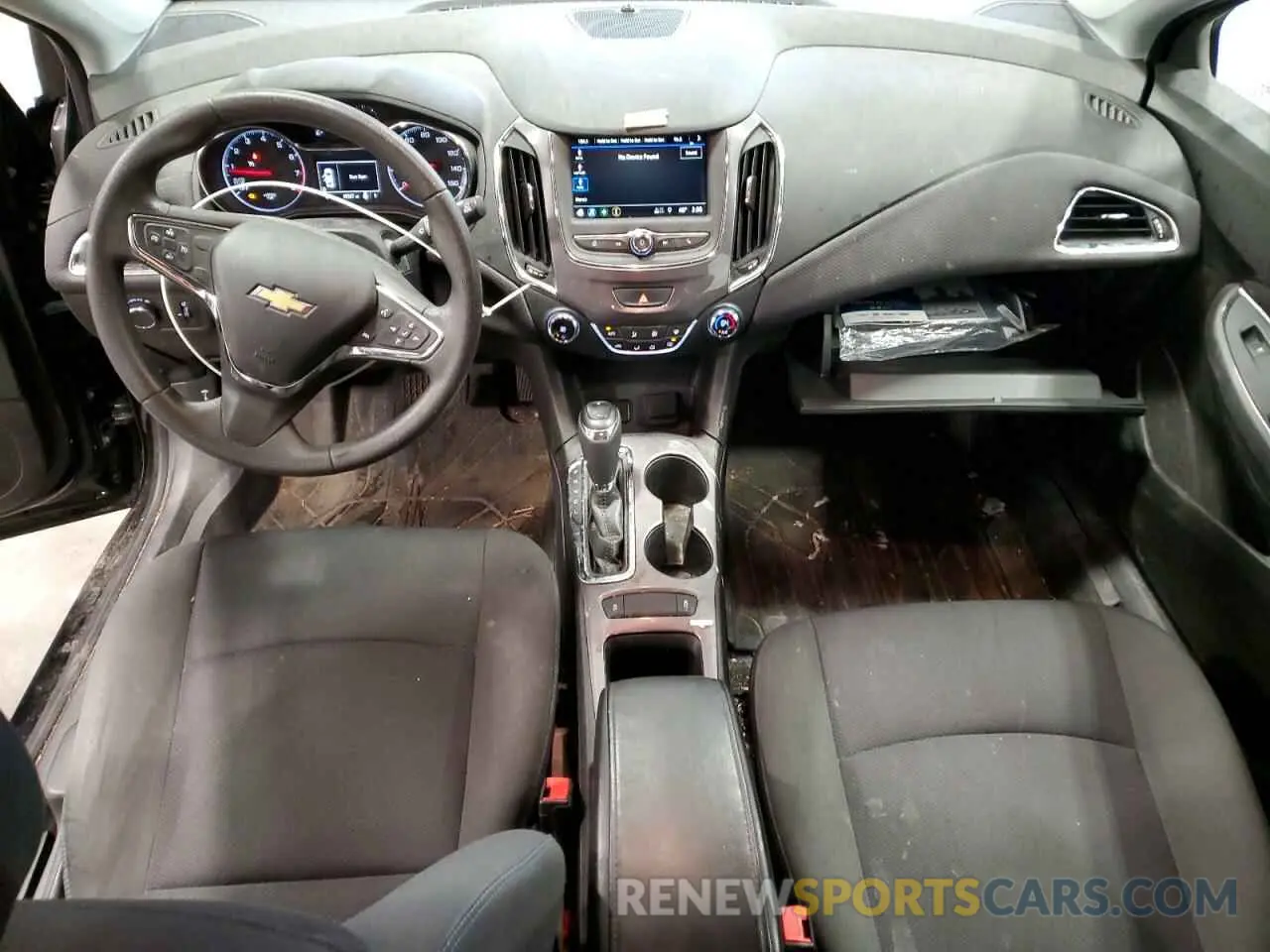 8 Photograph of a damaged car 3G1BE6SMXKS601286 CHEVROLET CRUZE 2019