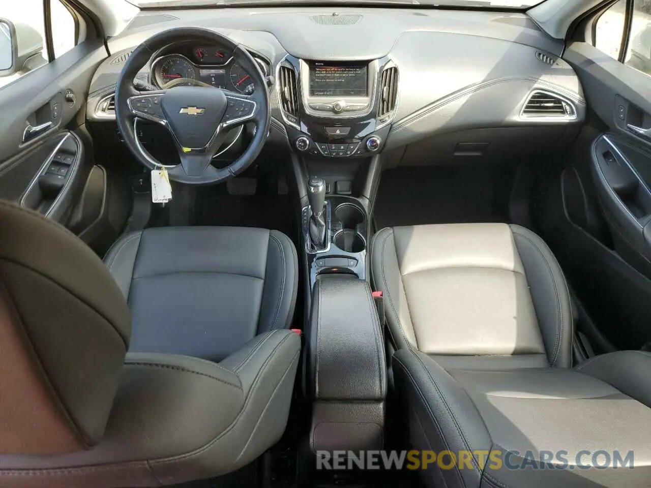 8 Photograph of a damaged car 3G1BF6SM1KS569549 CHEVROLET CRUZE 2019