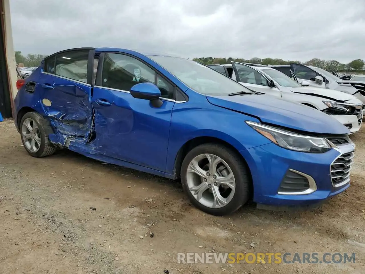 4 Photograph of a damaged car 3G1BF6SMXKS592215 CHEVROLET CRUZE 2019