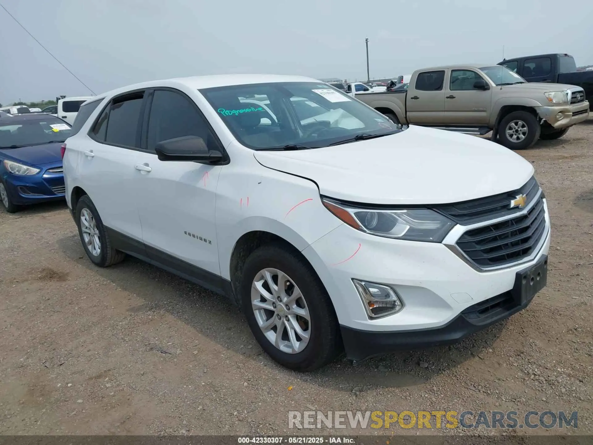 1 Photograph of a damaged car 2GNAXHEV0K6118103 CHEVROLET EQUINOX 2019
