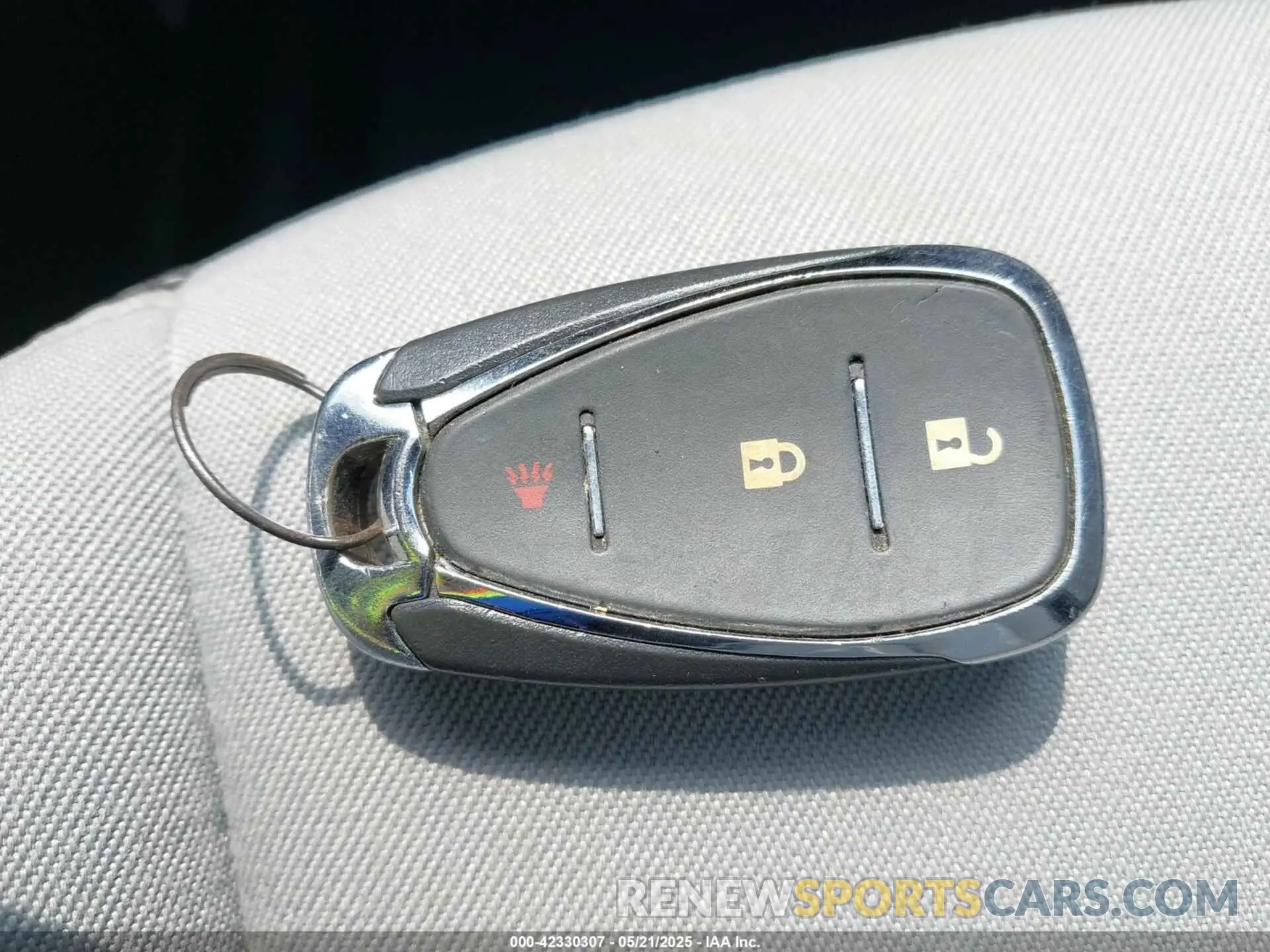 11 Photograph of a damaged car 2GNAXHEV0K6118103 CHEVROLET EQUINOX 2019