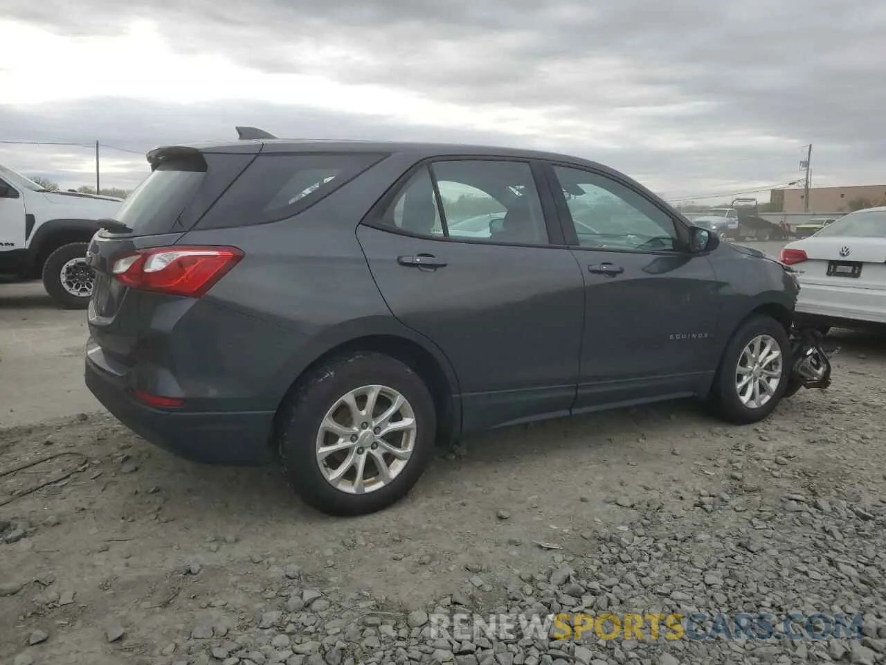 3 Photograph of a damaged car 2GNAXHEV0K6120482 CHEVROLET EQUINOX 2019