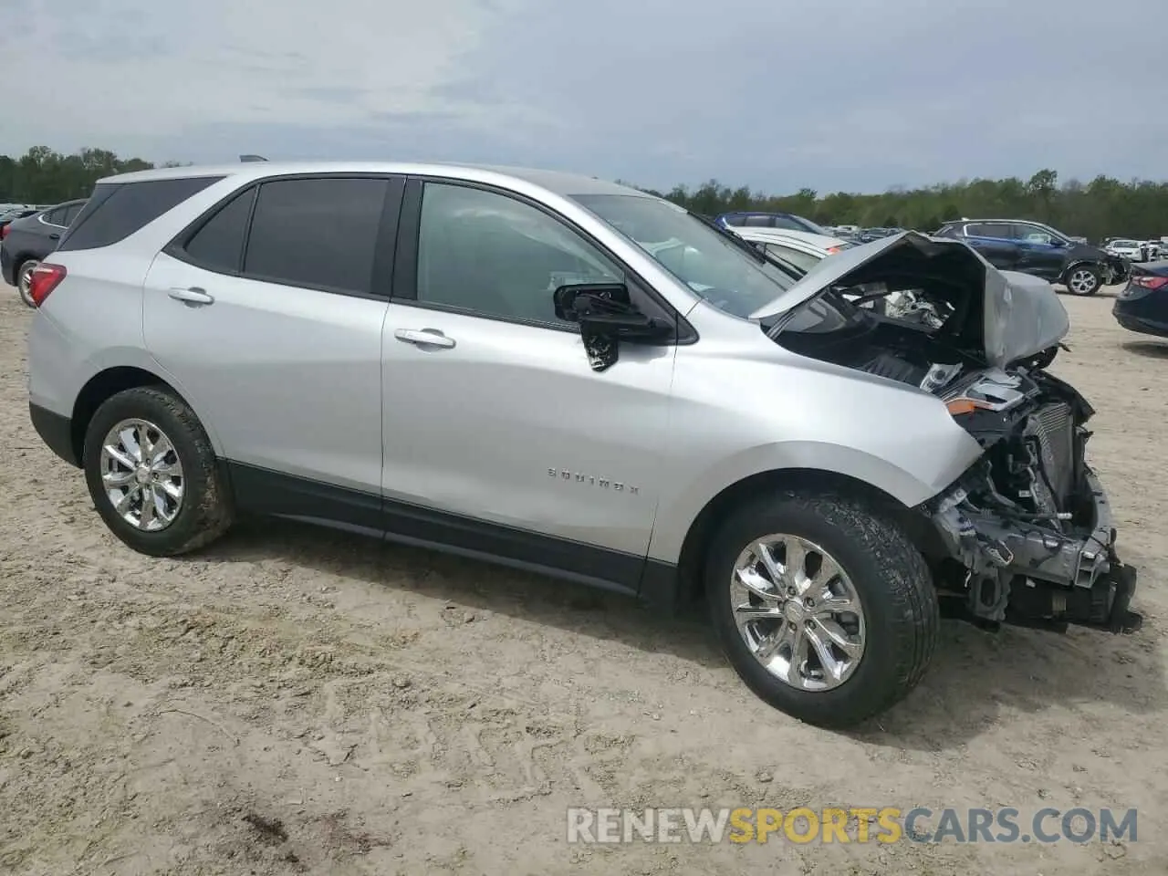 4 Photograph of a damaged car 2GNAXHEV0K6136374 CHEVROLET EQUINOX 2019