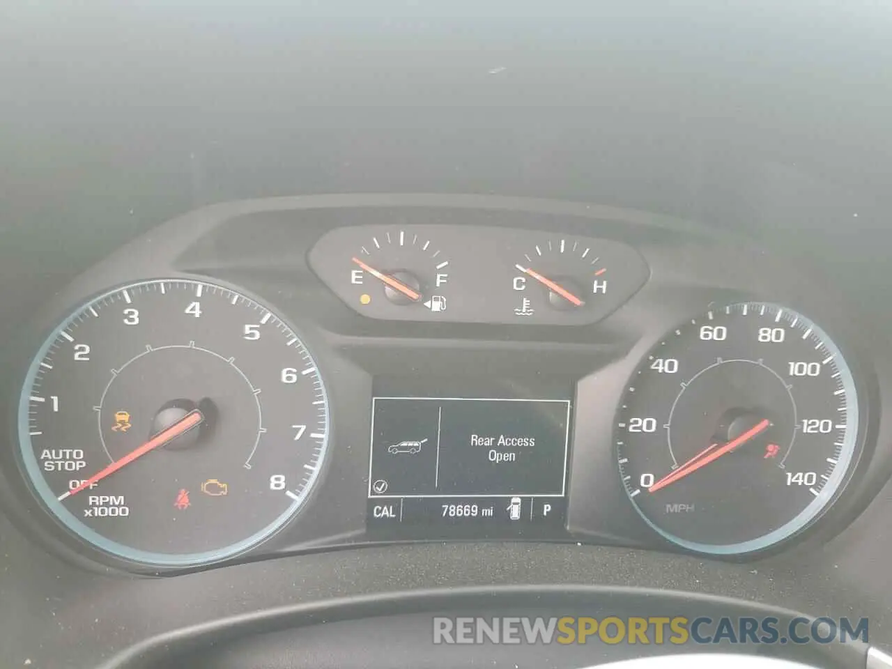 9 Photograph of a damaged car 2GNAXHEV0K6136374 CHEVROLET EQUINOX 2019