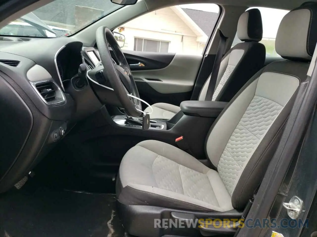 7 Photograph of a damaged car 2GNAXHEV0K6157418 CHEVROLET EQUINOX 2019