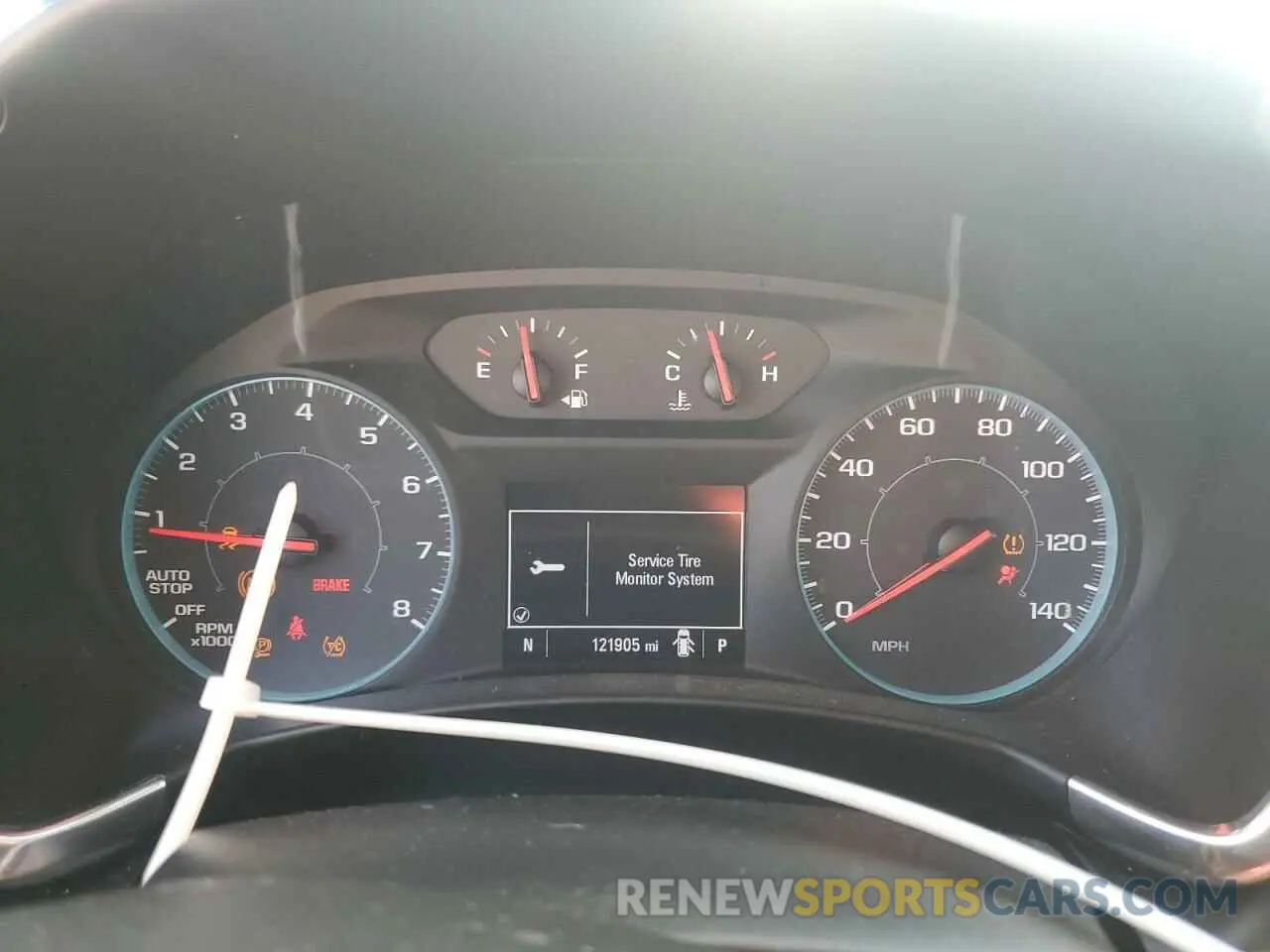 9 Photograph of a damaged car 2GNAXHEV0K6174350 CHEVROLET EQUINOX 2019