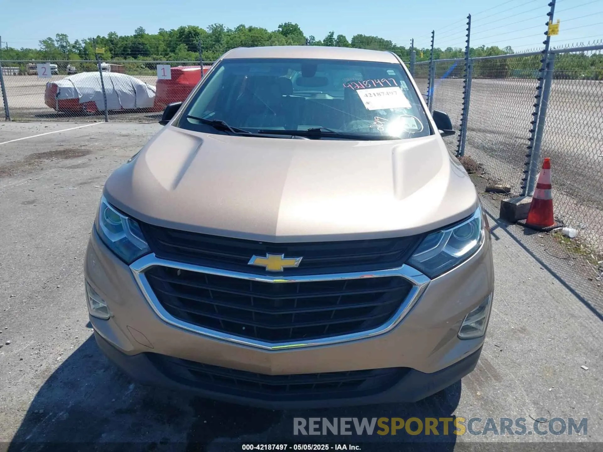 6 Photograph of a damaged car 2GNAXHEV0K6196378 CHEVROLET EQUINOX 2019